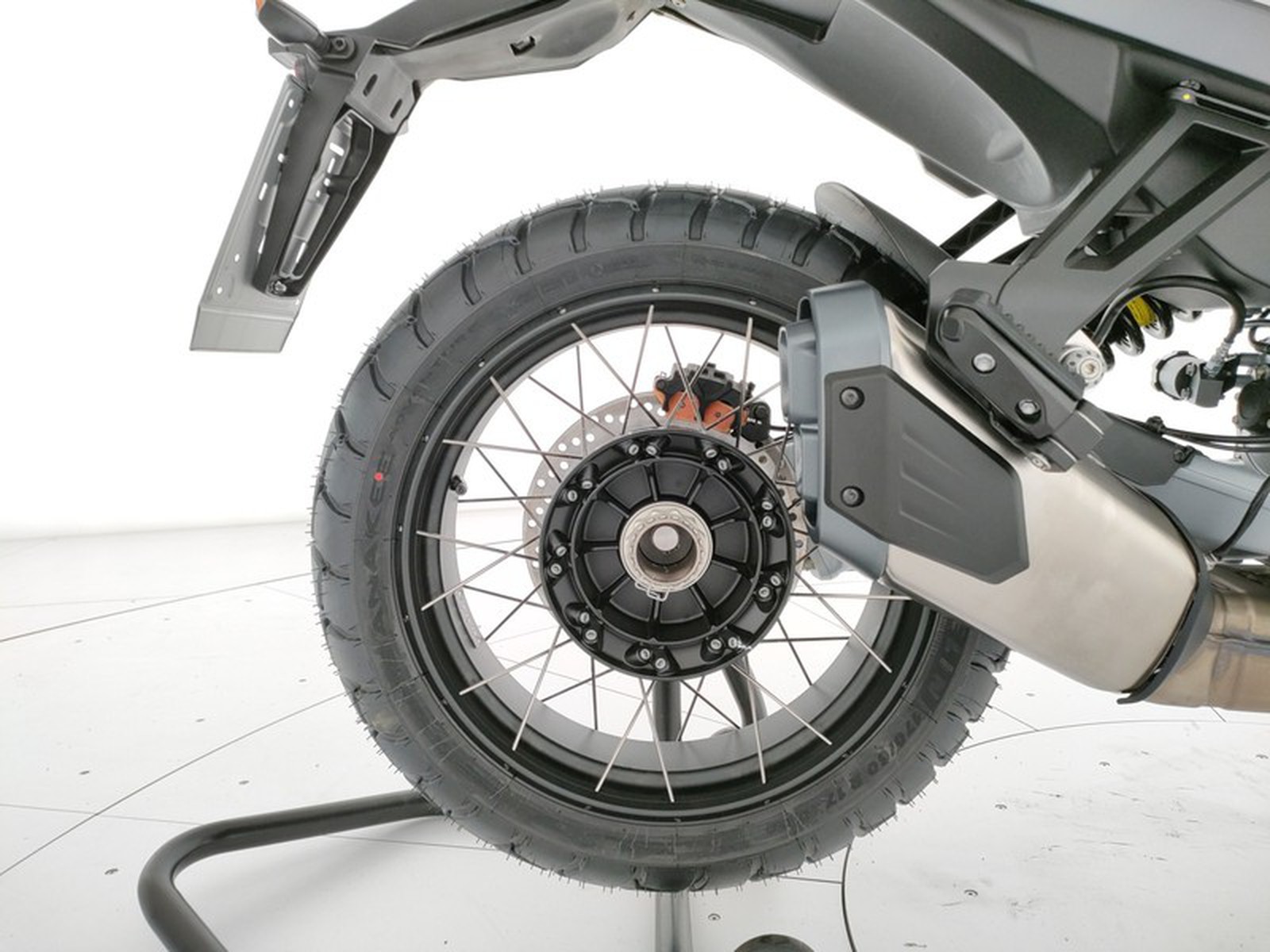 Moto Guzzi Stelvio E5+