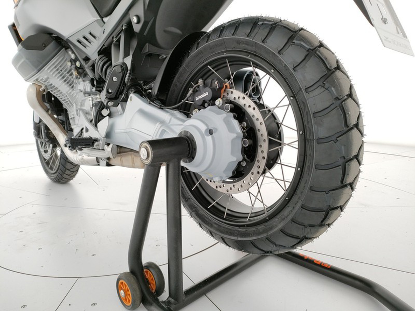 Moto Guzzi Stelvio E5+