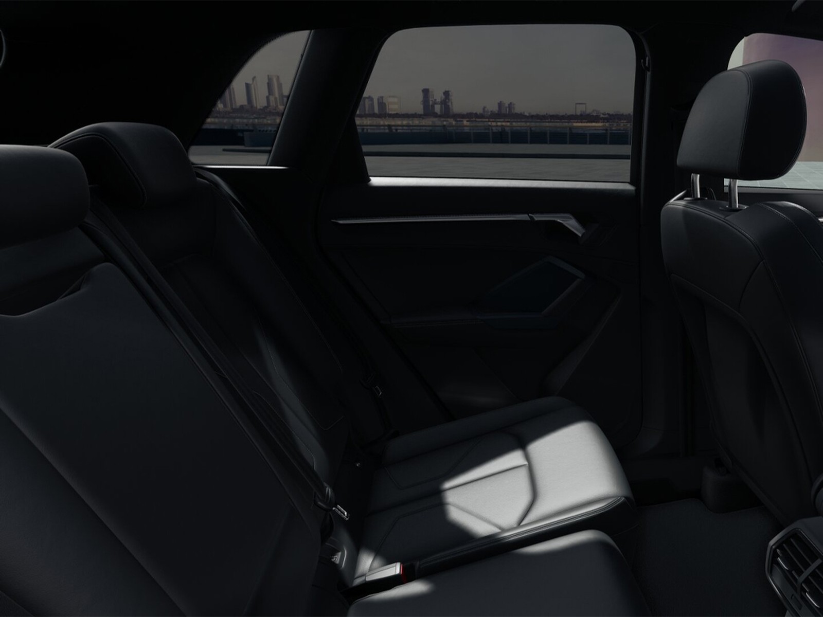 Audi Q3 35 1.5 tfsi identity black s-tronic