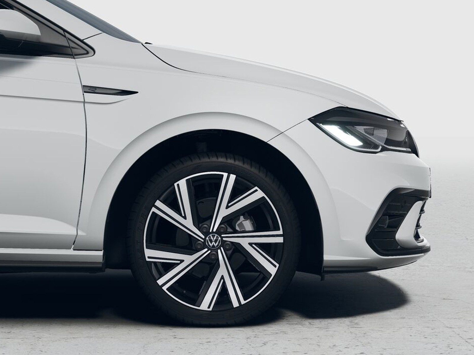 Volkswagen Polo 1.0 tsi r-line 95cv