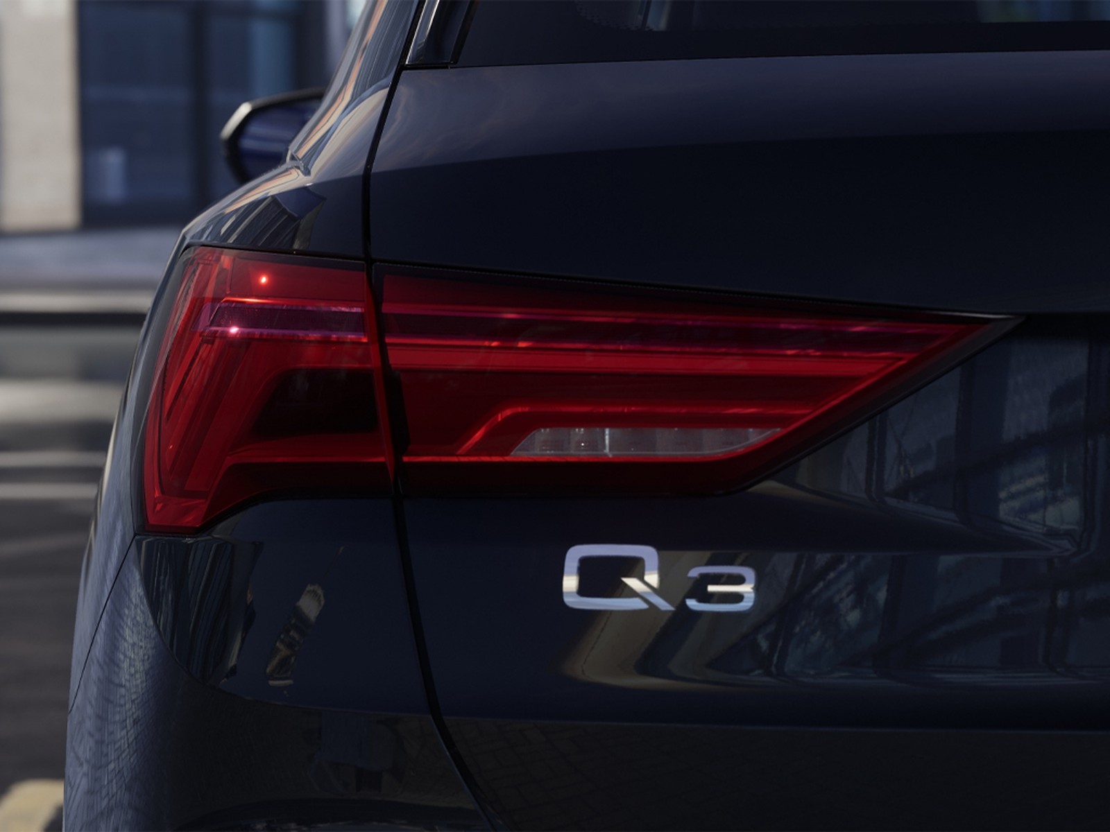 Audi Q3 45 1.4 tfsi e business s-tronic