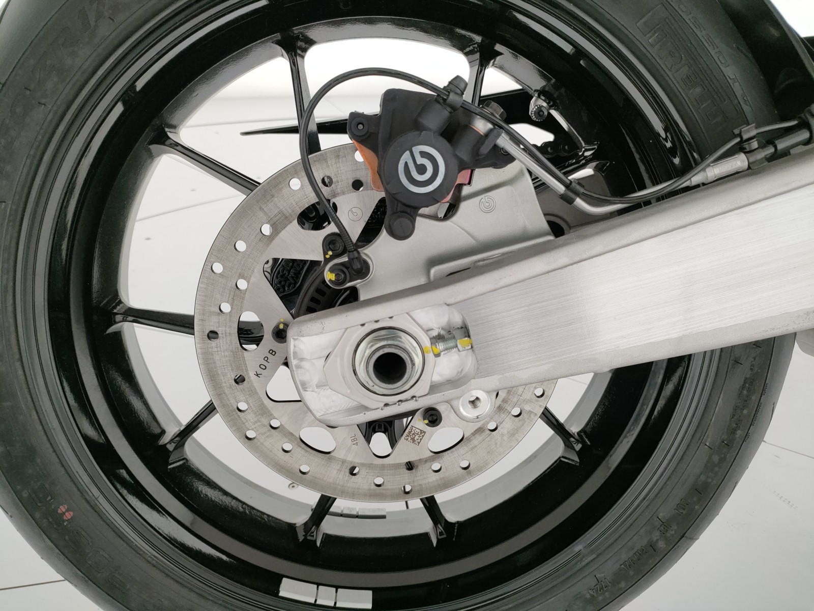 Ducati Hypermotard 698