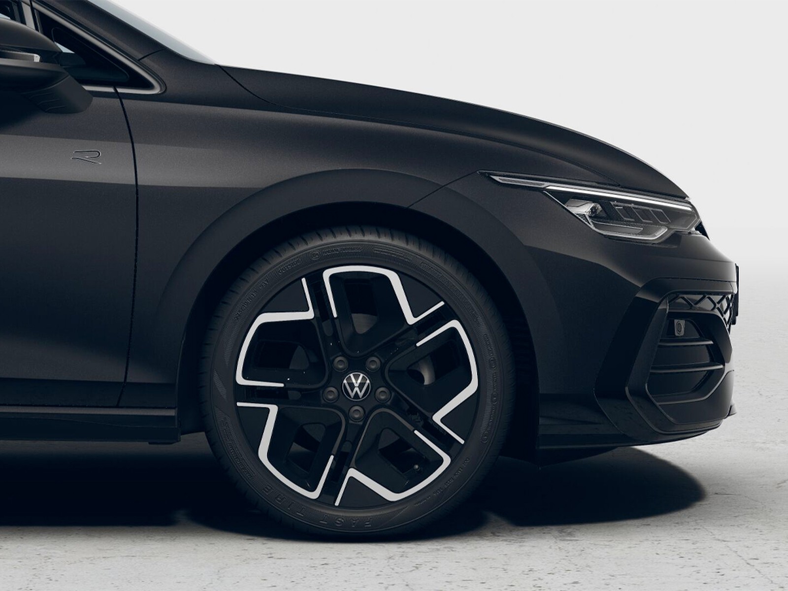 Volkswagen Golf 1.5 etsi r-line plus 115cv dsg