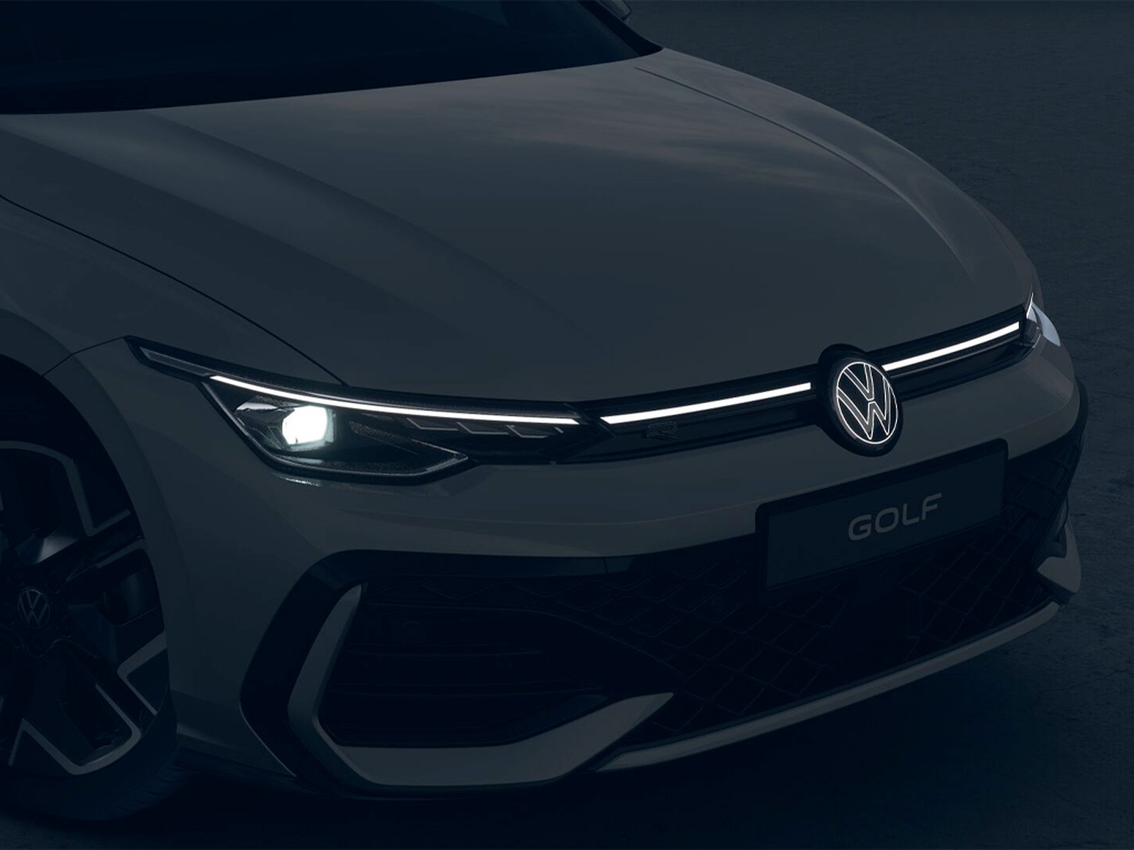 Volkswagen Golf 1.5 etsi r-line plus 115cv dsg