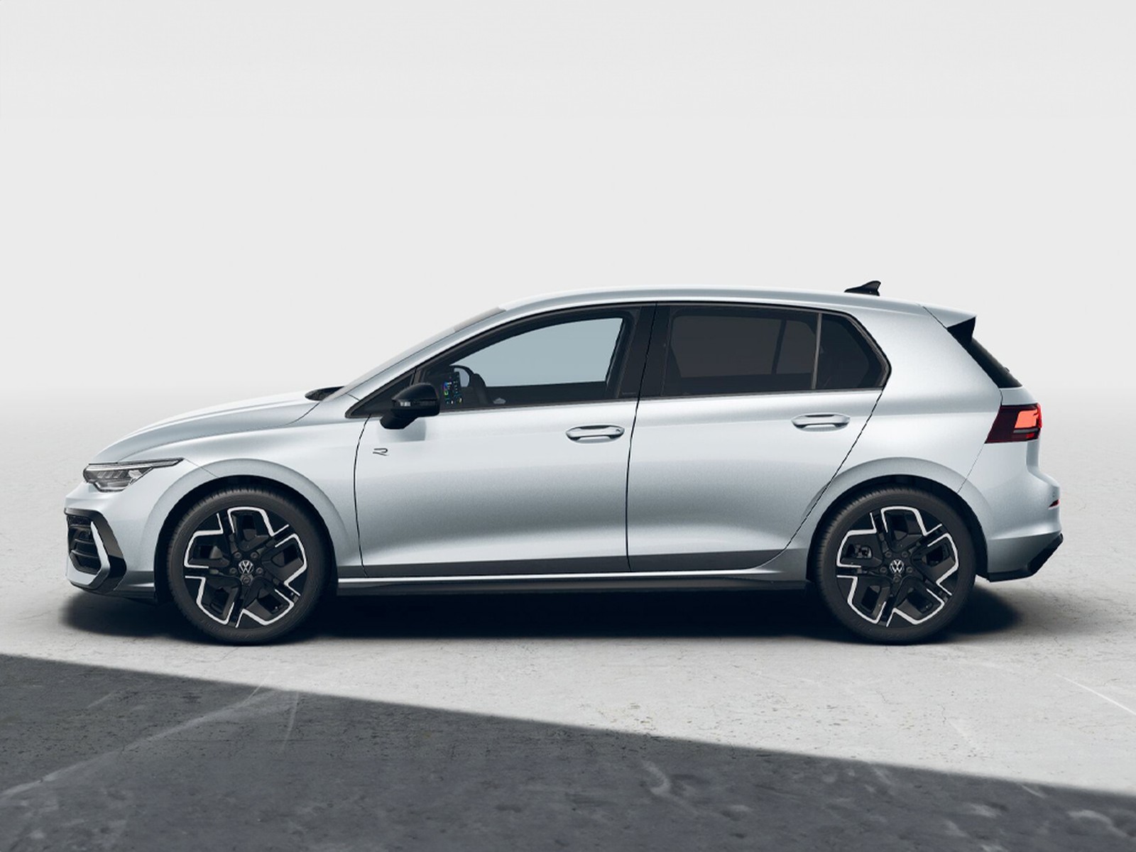 Volkswagen Golf 1.5 etsi r-line plus 115cv dsg