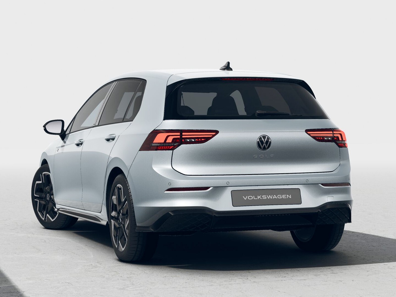 Volkswagen Golf 1.5 etsi r-line plus 115cv dsg