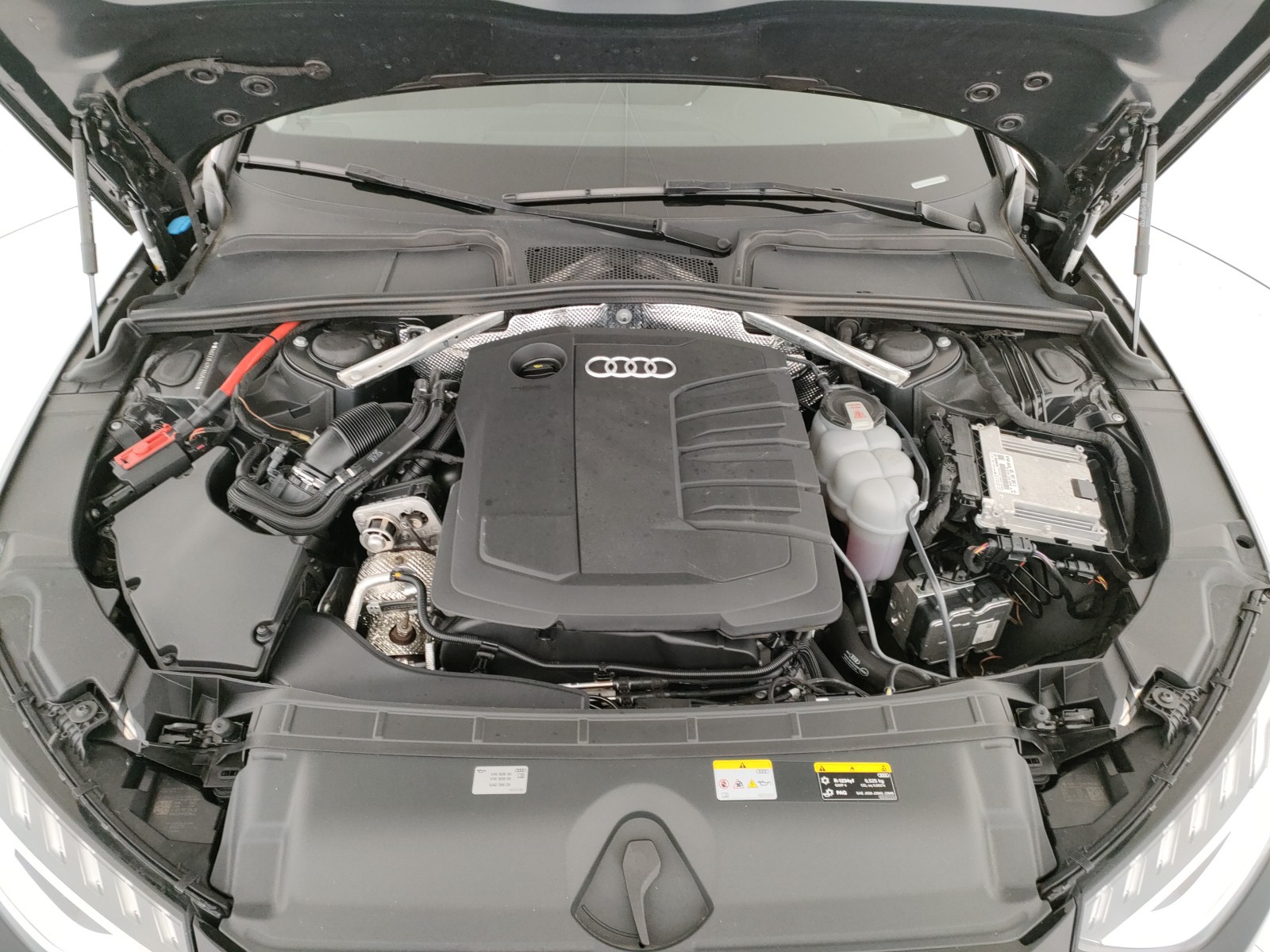 Audi A4 avant 35 2.0 tdi mhev business advanced 163cv s-tronic