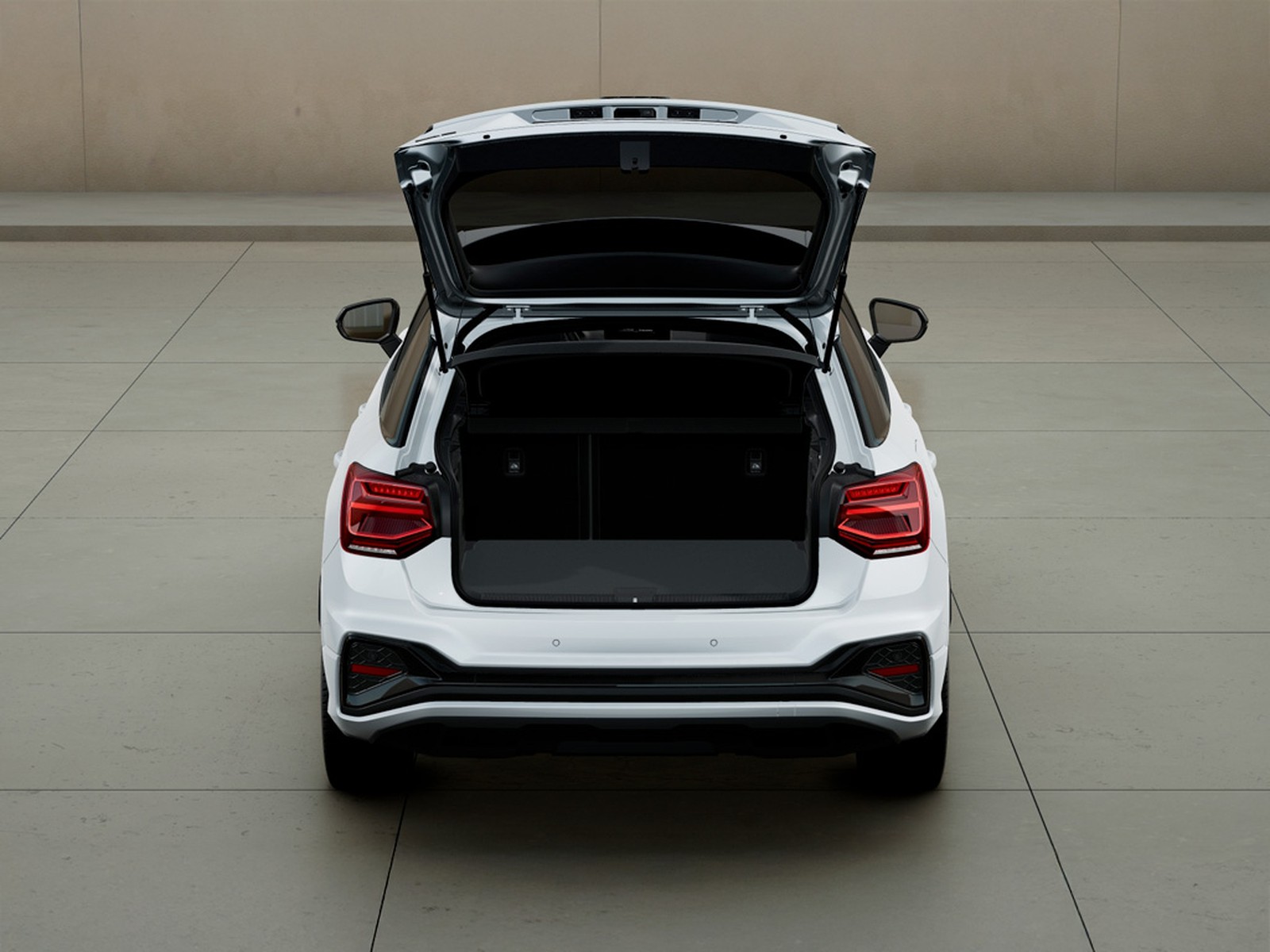 Audi Q2 35 1.5 tfsi identity black s-tronic