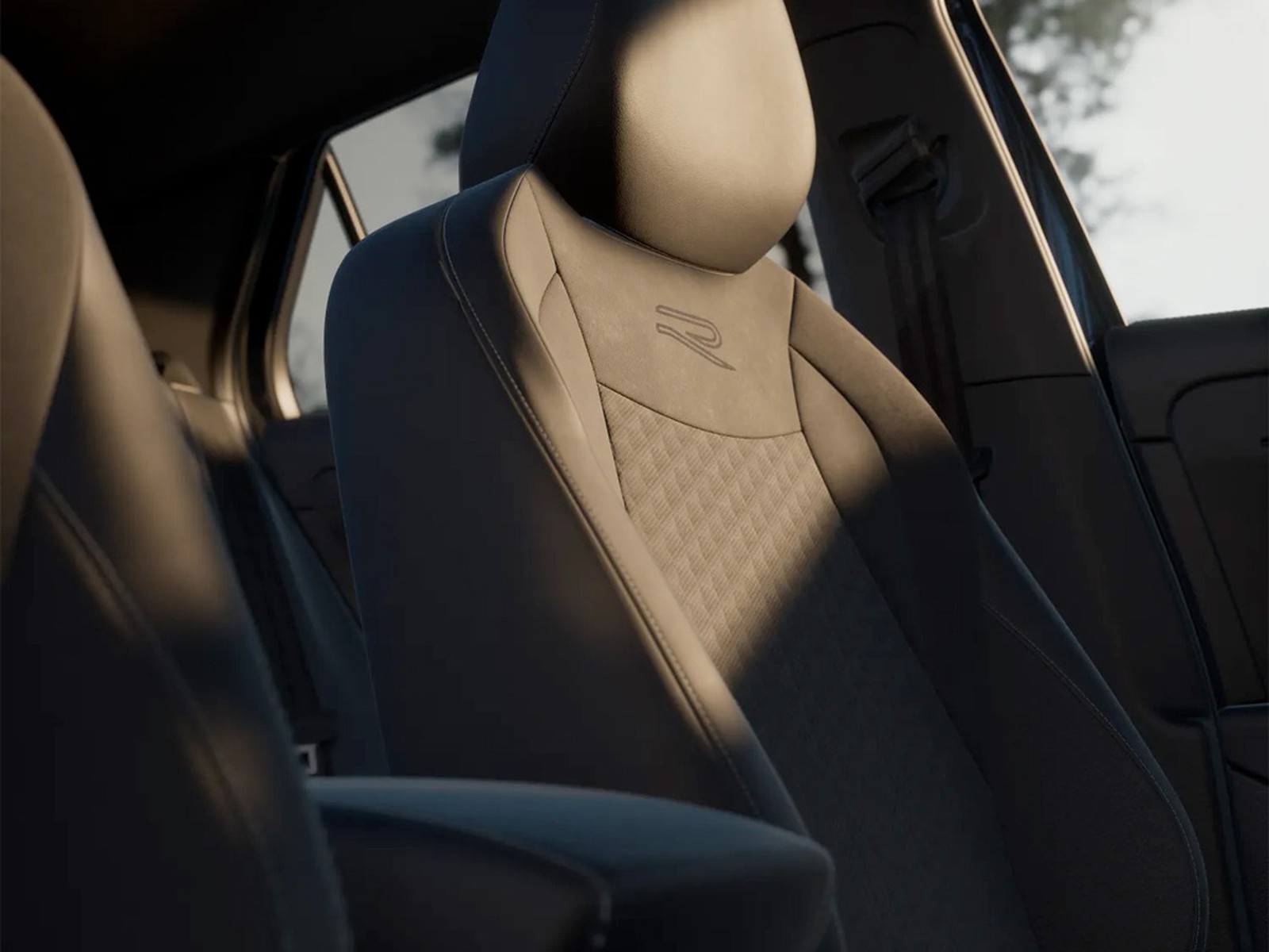 Volkswagen T-Roc 1.5 etsi r-line 150cv dsg