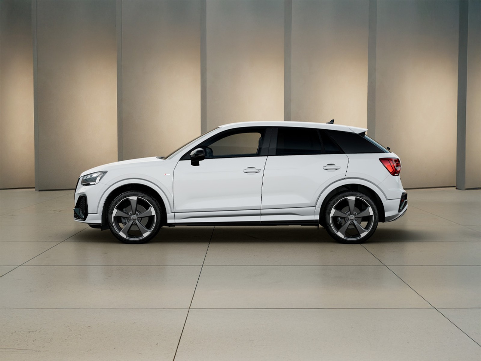 Audi Q2 35 1.5 tfsi identity black s-tronic