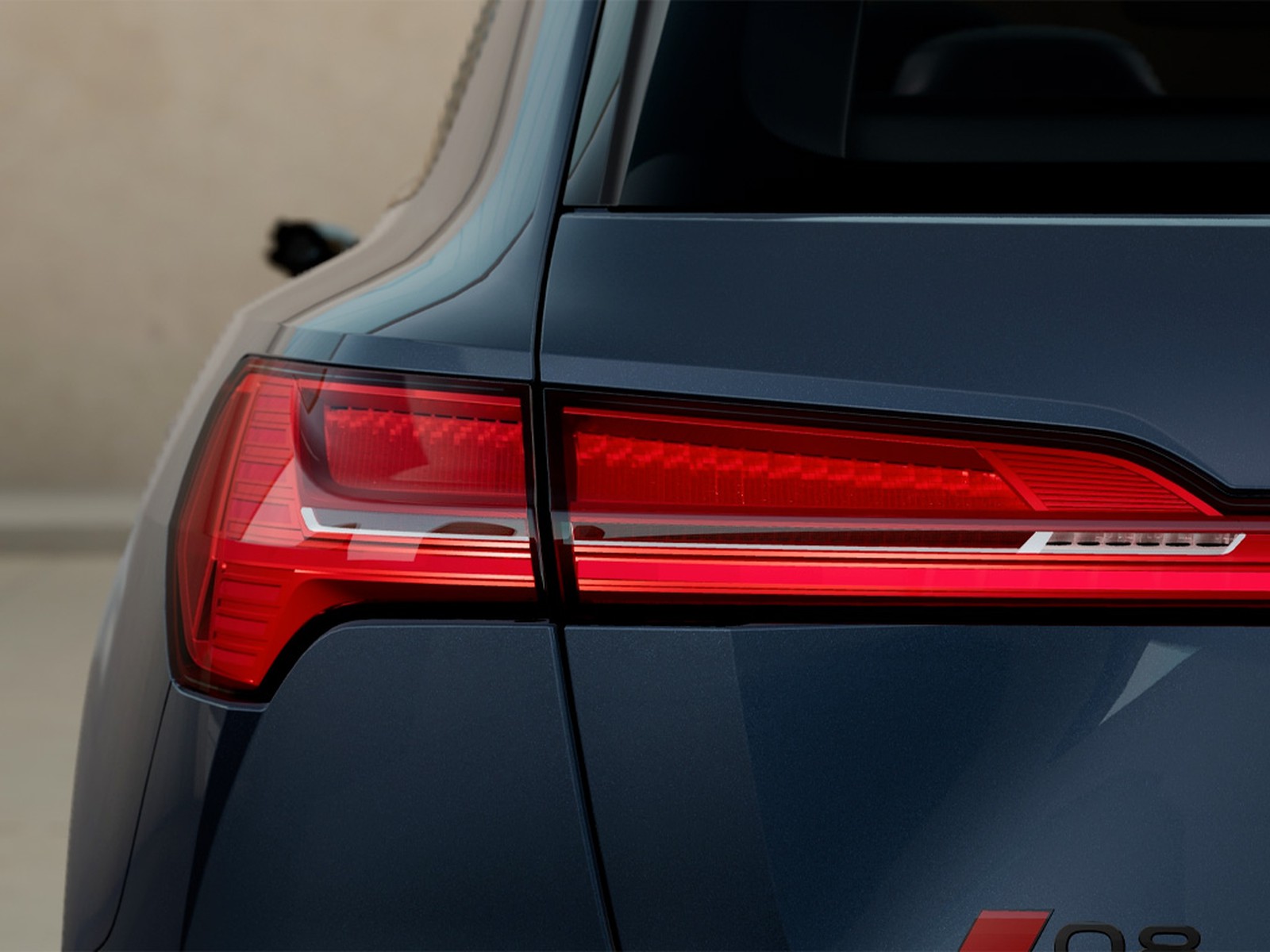 Audi Q8 e-tron 55 s line edition quattro