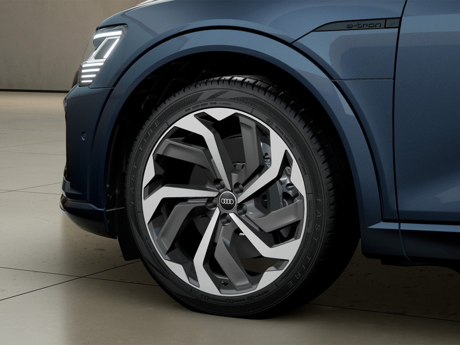 Audi Q8 e-tron 55 s line edition quattro