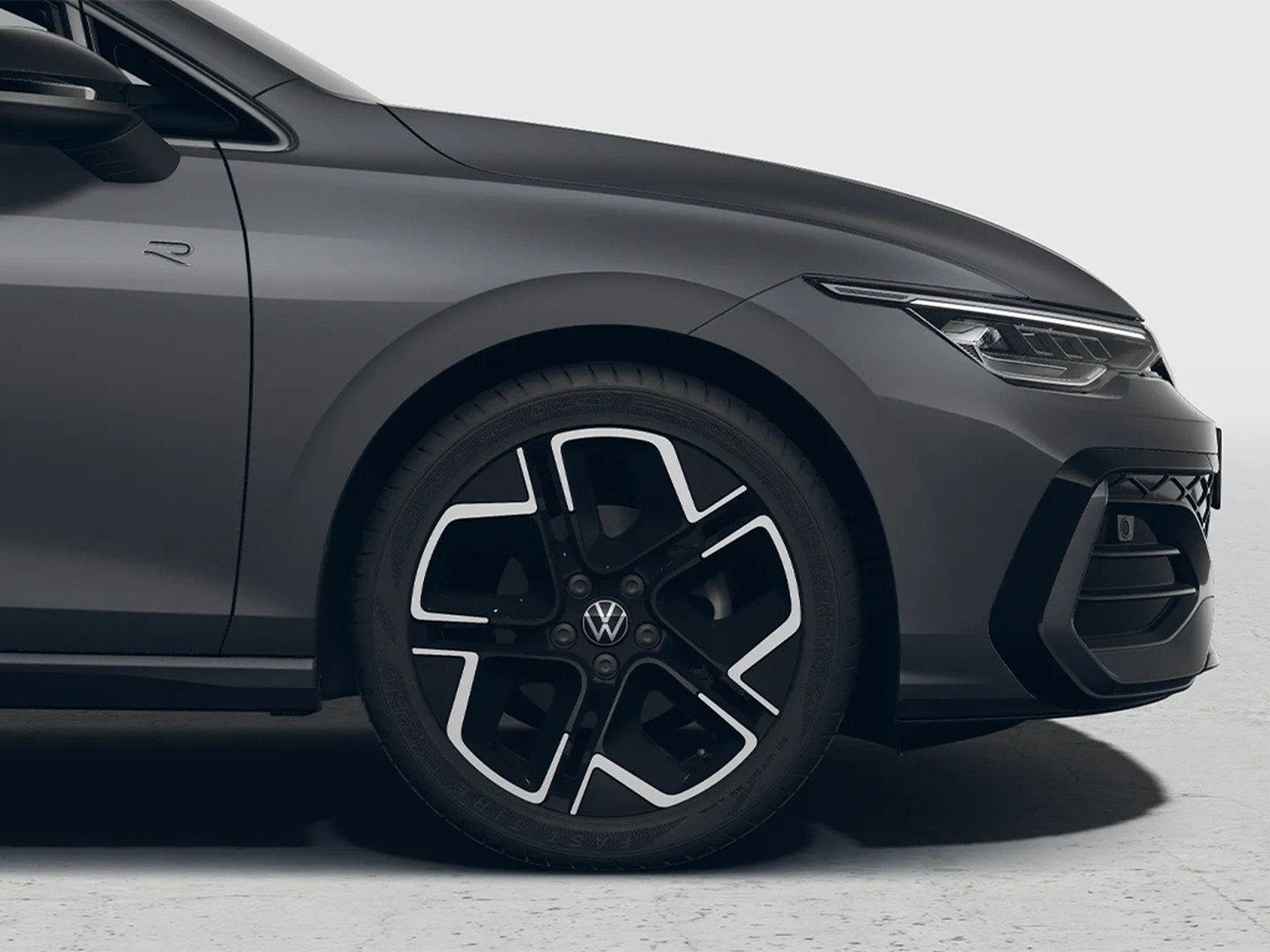 Volkswagen Golf 2.0 tdi r-line plus 150cv dsg