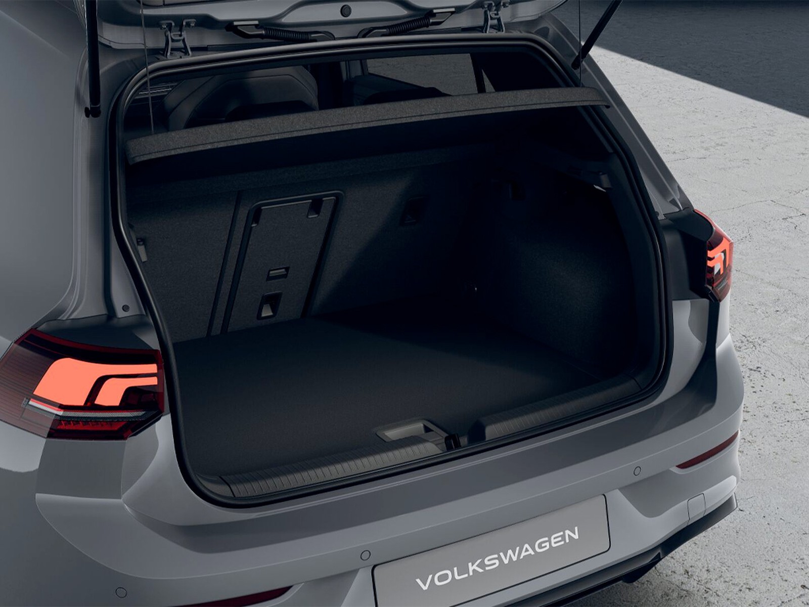 Volkswagen Golf 2.0 tdi r-line plus 150cv dsg