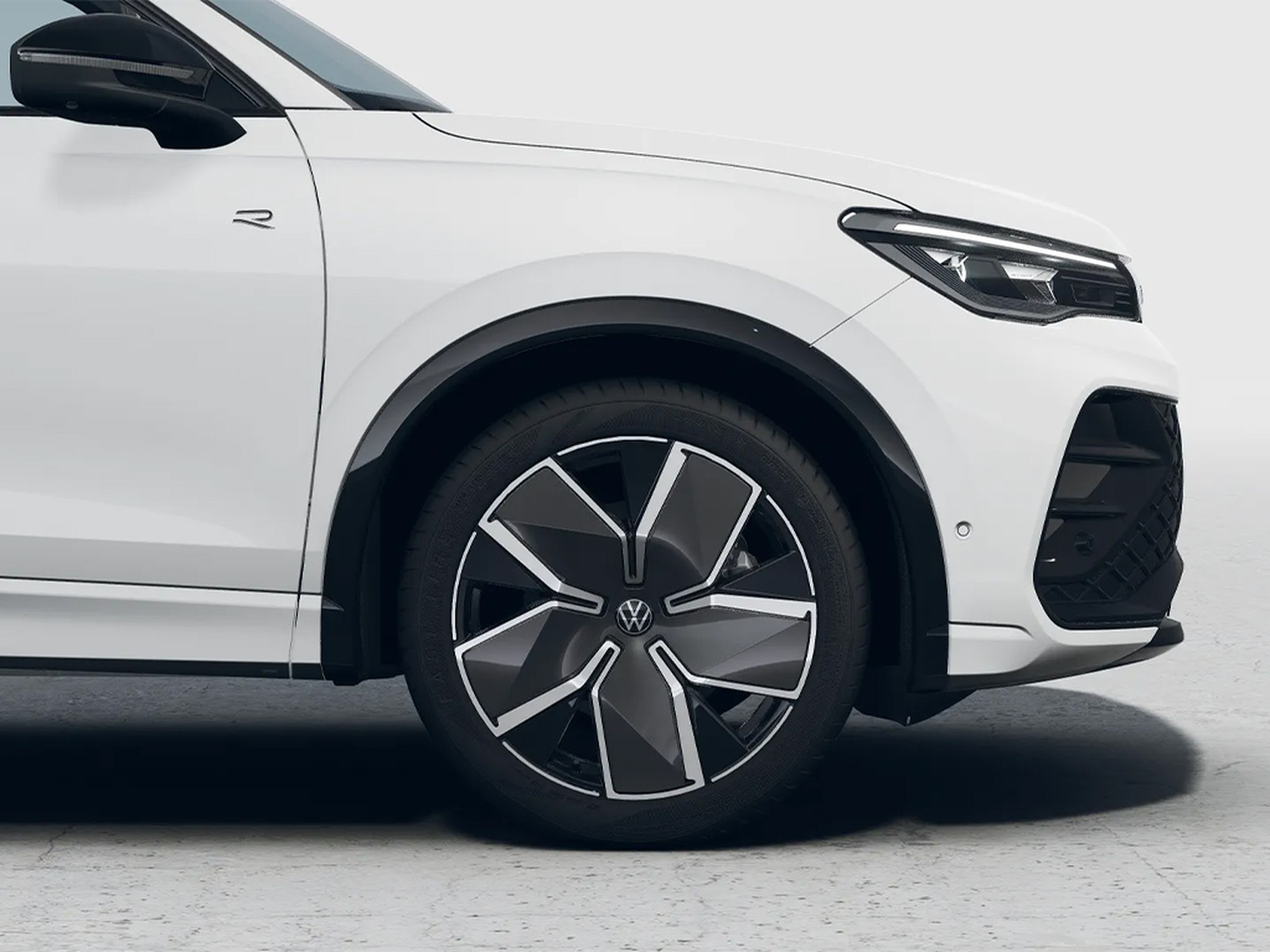 Volkswagen Tiguan 1.5 tsi ehybrid r-line plus 204cv dsg