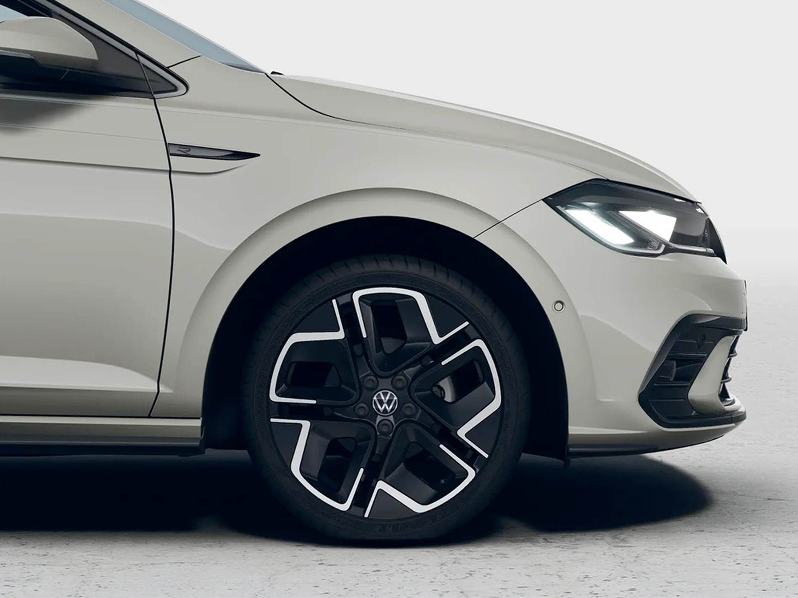 Volkswagen Polo 1.0 tsi r-line plus 95cv