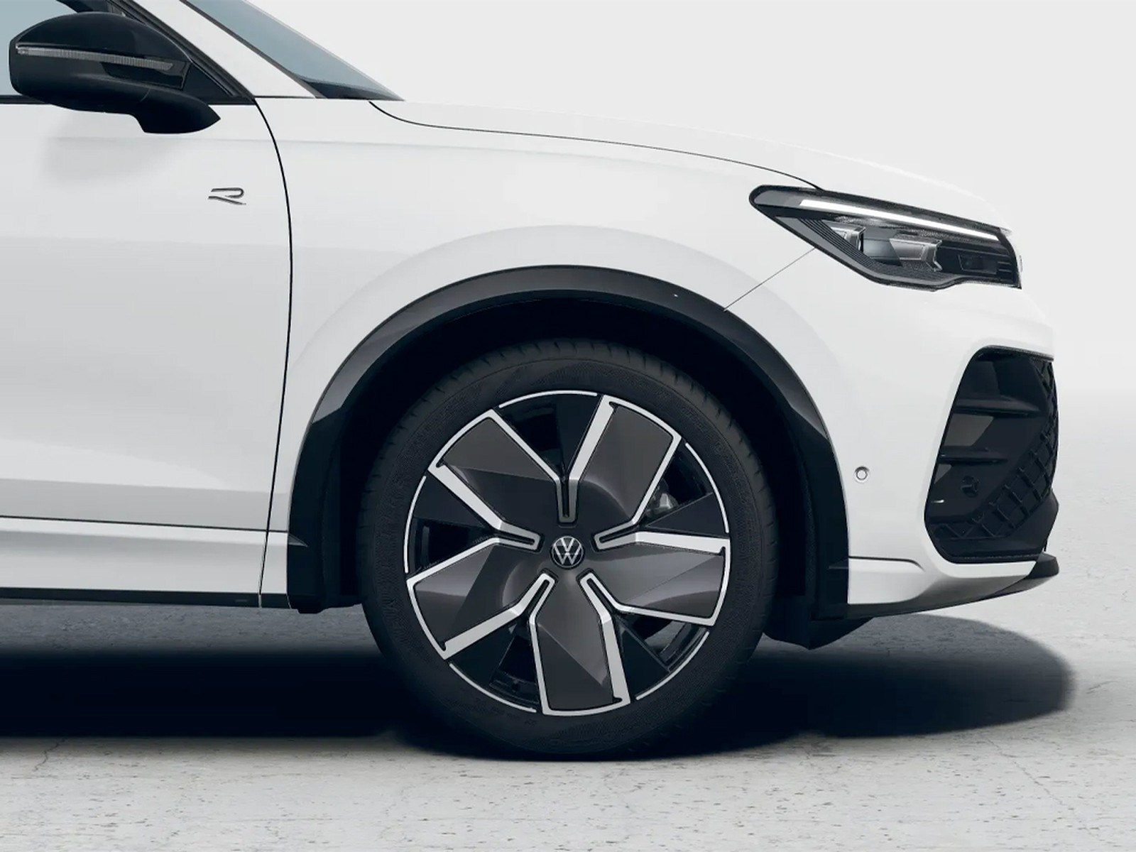 Volkswagen Tiguan 1.5 etsi r-line plus 150cv dsg