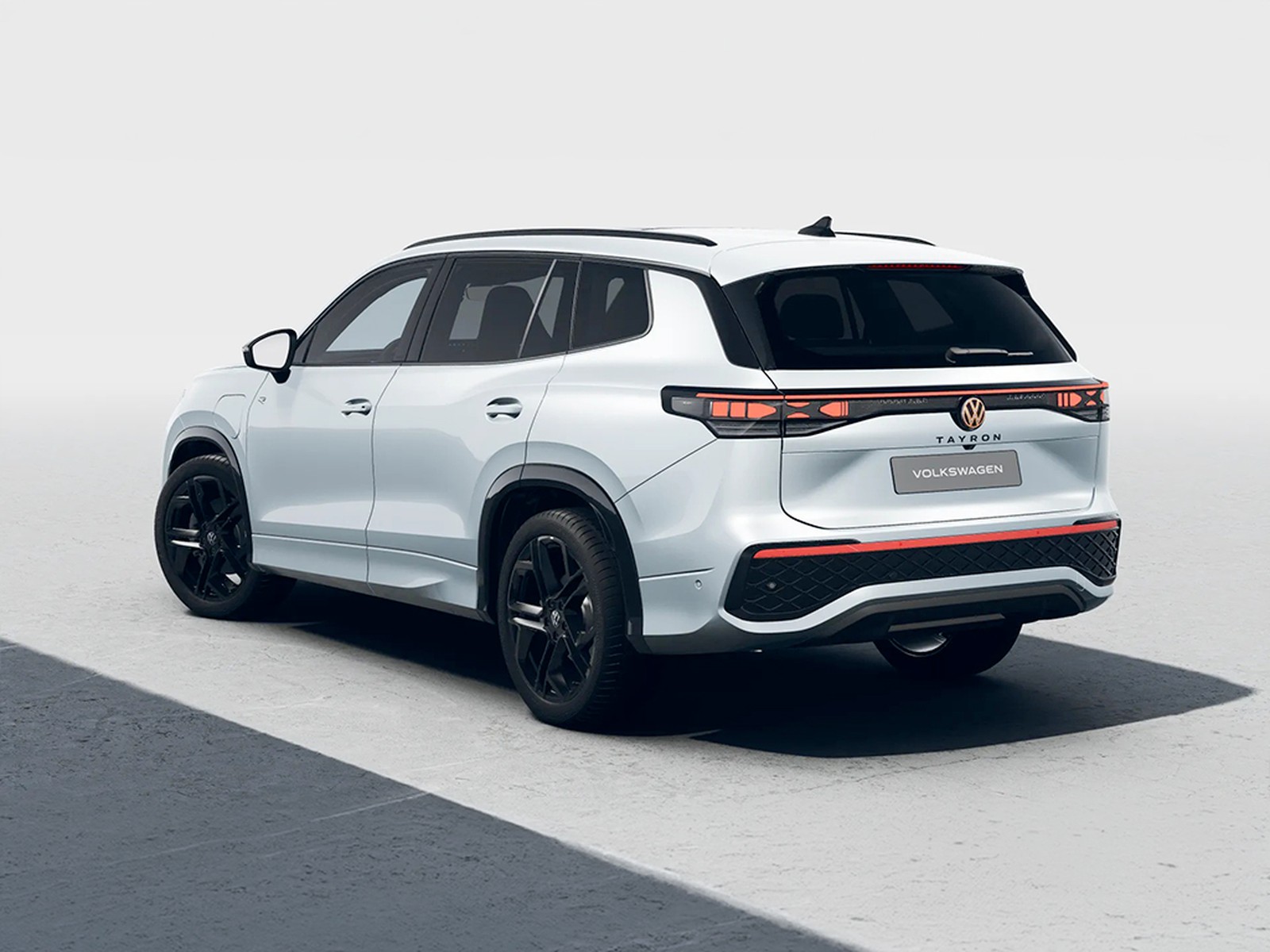 Volkswagen Tayron 1.5 tsi ehybrid r-line plus 204cv dsg
