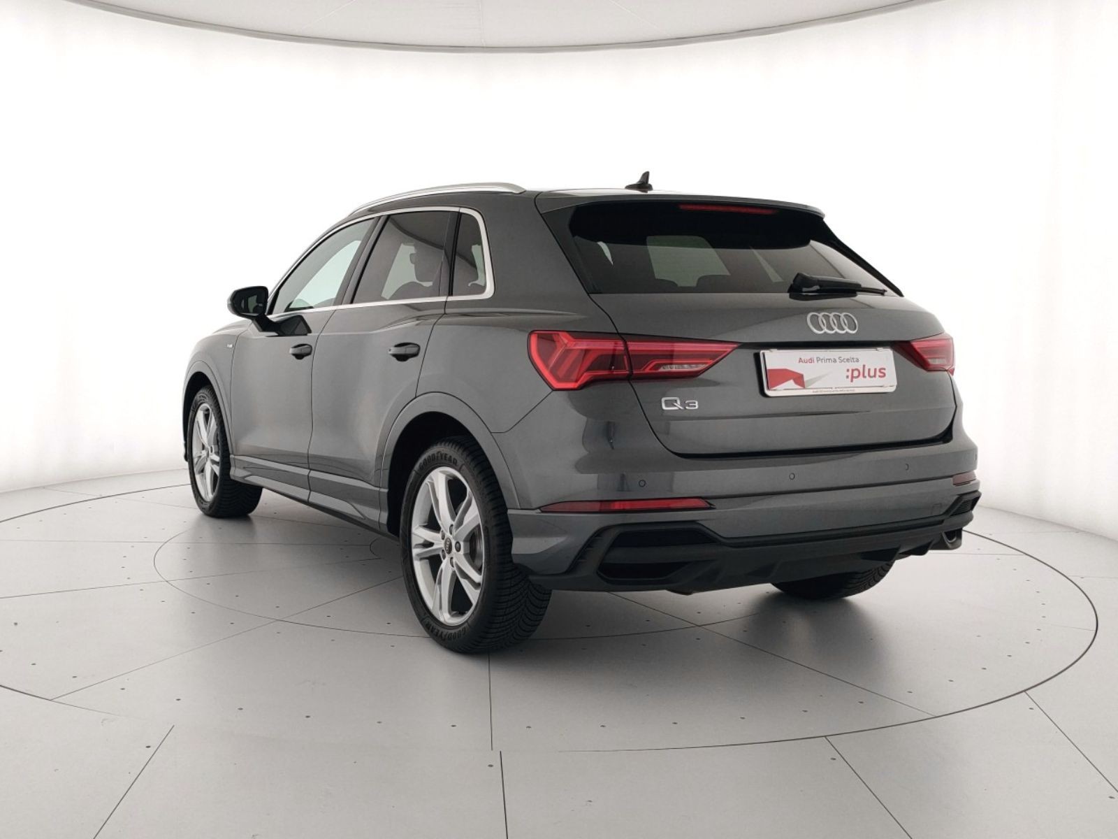 Audi Q3 35 2.0 tdi s line edition s-tronic