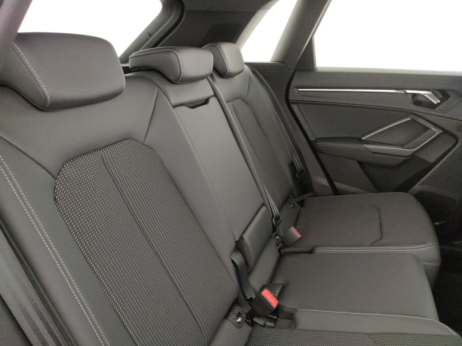 Audi Q3 35 2.0 tdi s line edition s-tronic