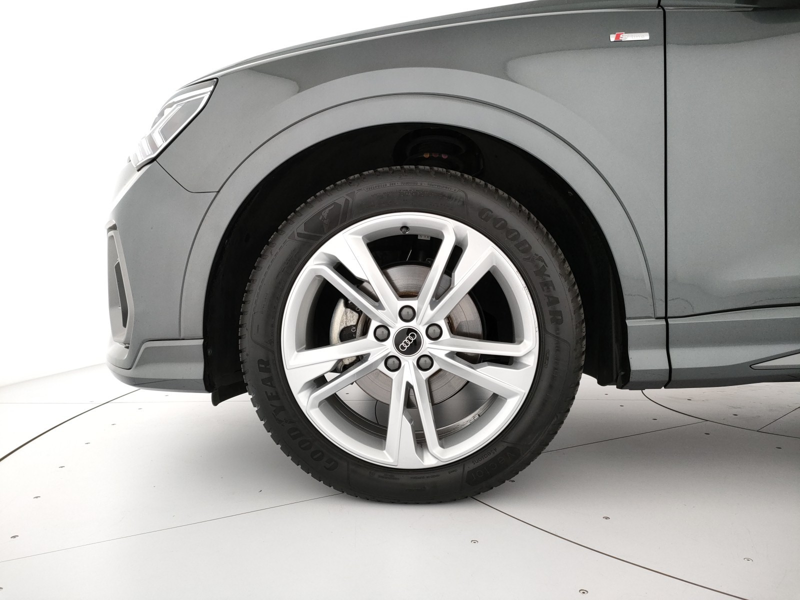 Audi Q3 35 2.0 tdi s line edition s-tronic