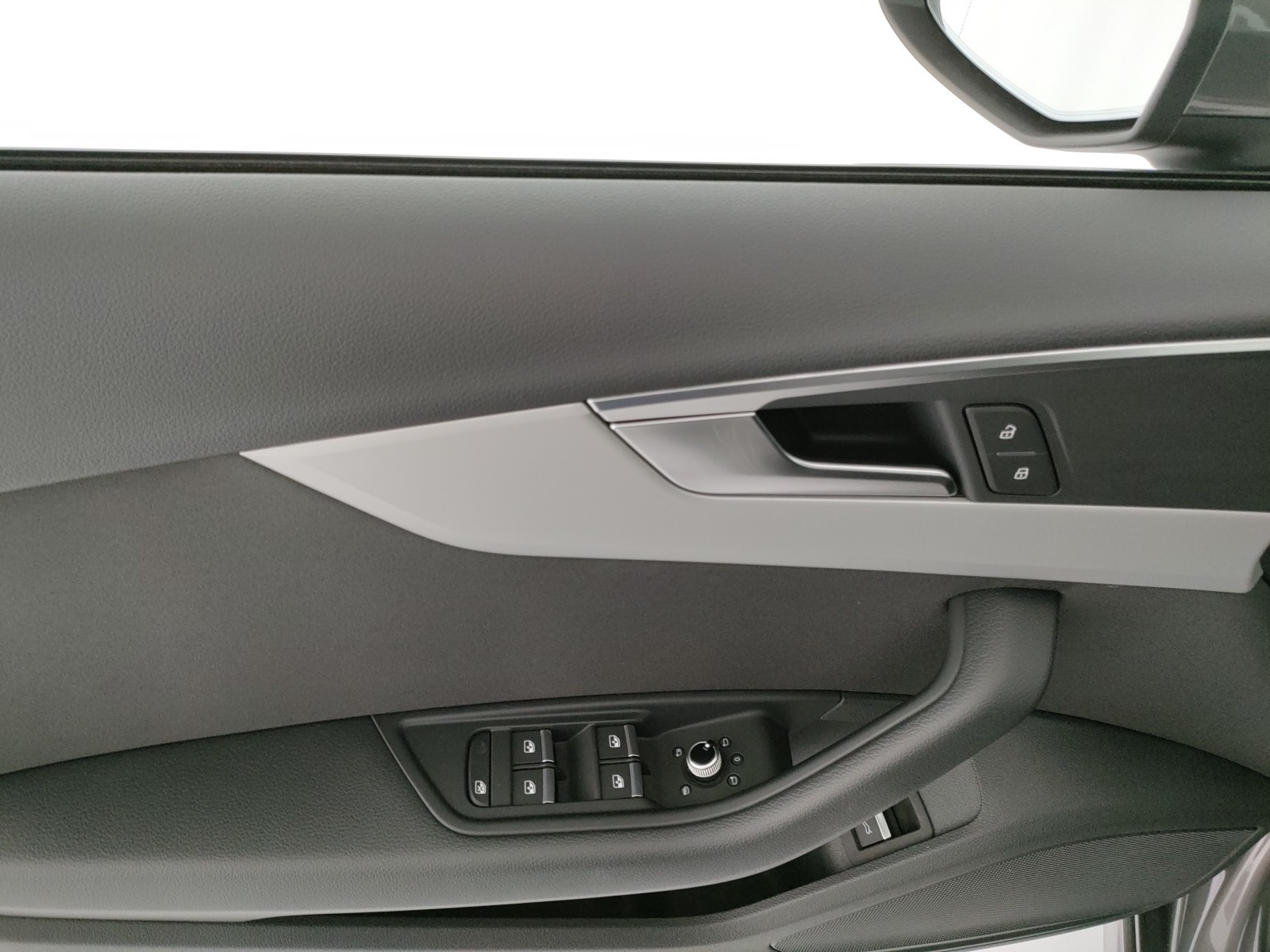 Audi A4 avant 35 2.0 tdi mhev business advanced 163cv s-tronic