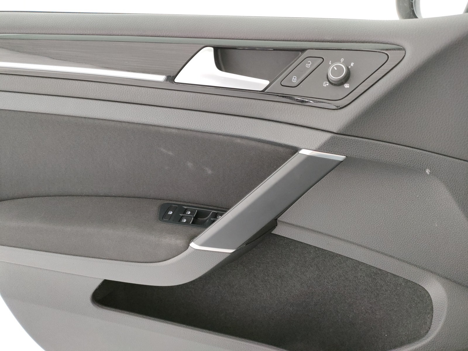 Volkswagen Golf 5p 1.6 tdi executive 115cv