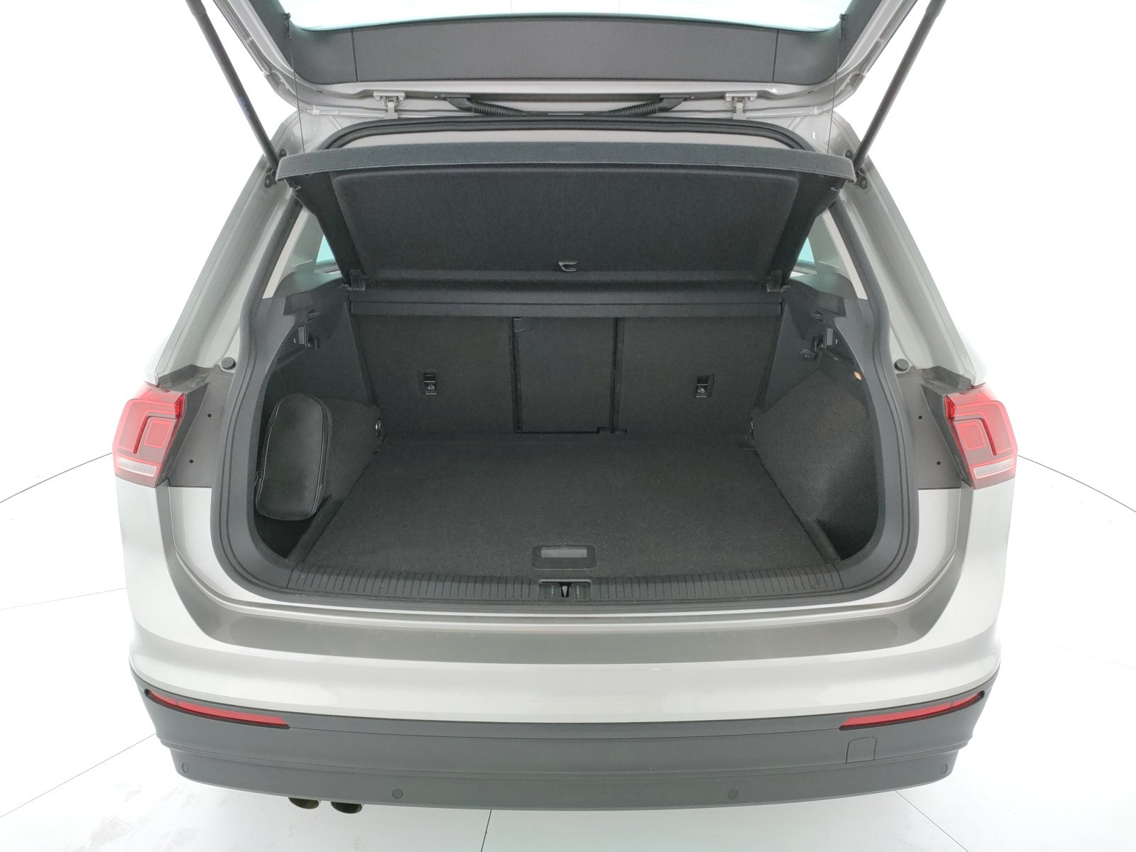 Volkswagen Tiguan 1.5 tsi business 150cv dsg