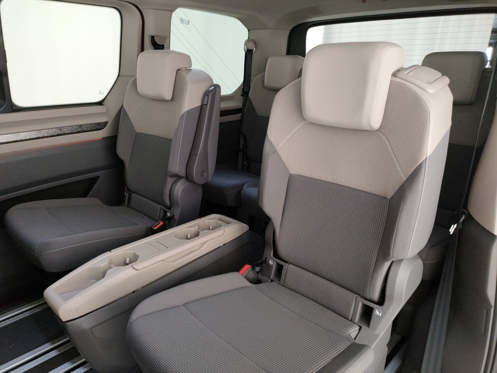 Volkswagen VIC T7 Multivan 1.4 tsi eh energetic dsg 7p.ti