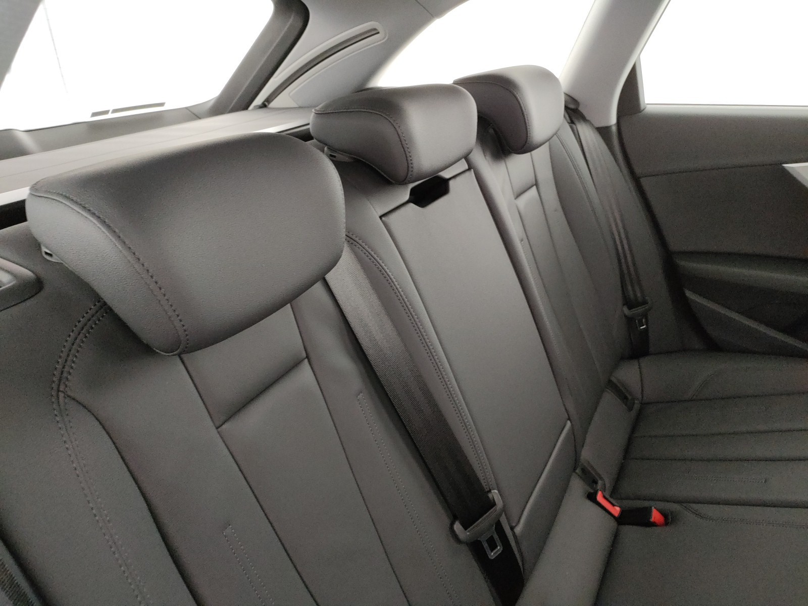 Audi A4 avant 40 2.0 tdi mhev business advanced quattro 204cv s-tronic