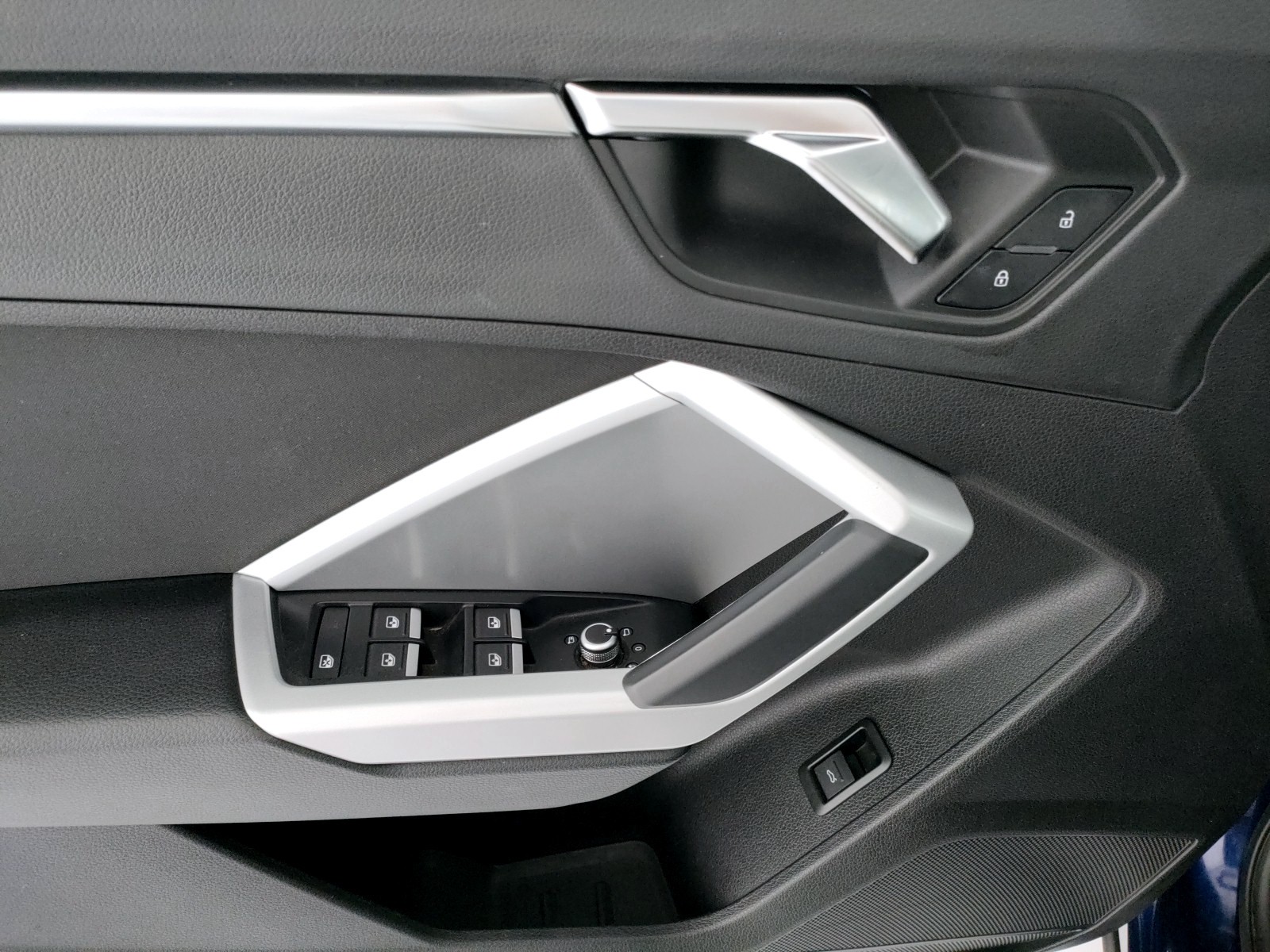 Audi Q3 35 2.0 tdi s line edition s-tronic