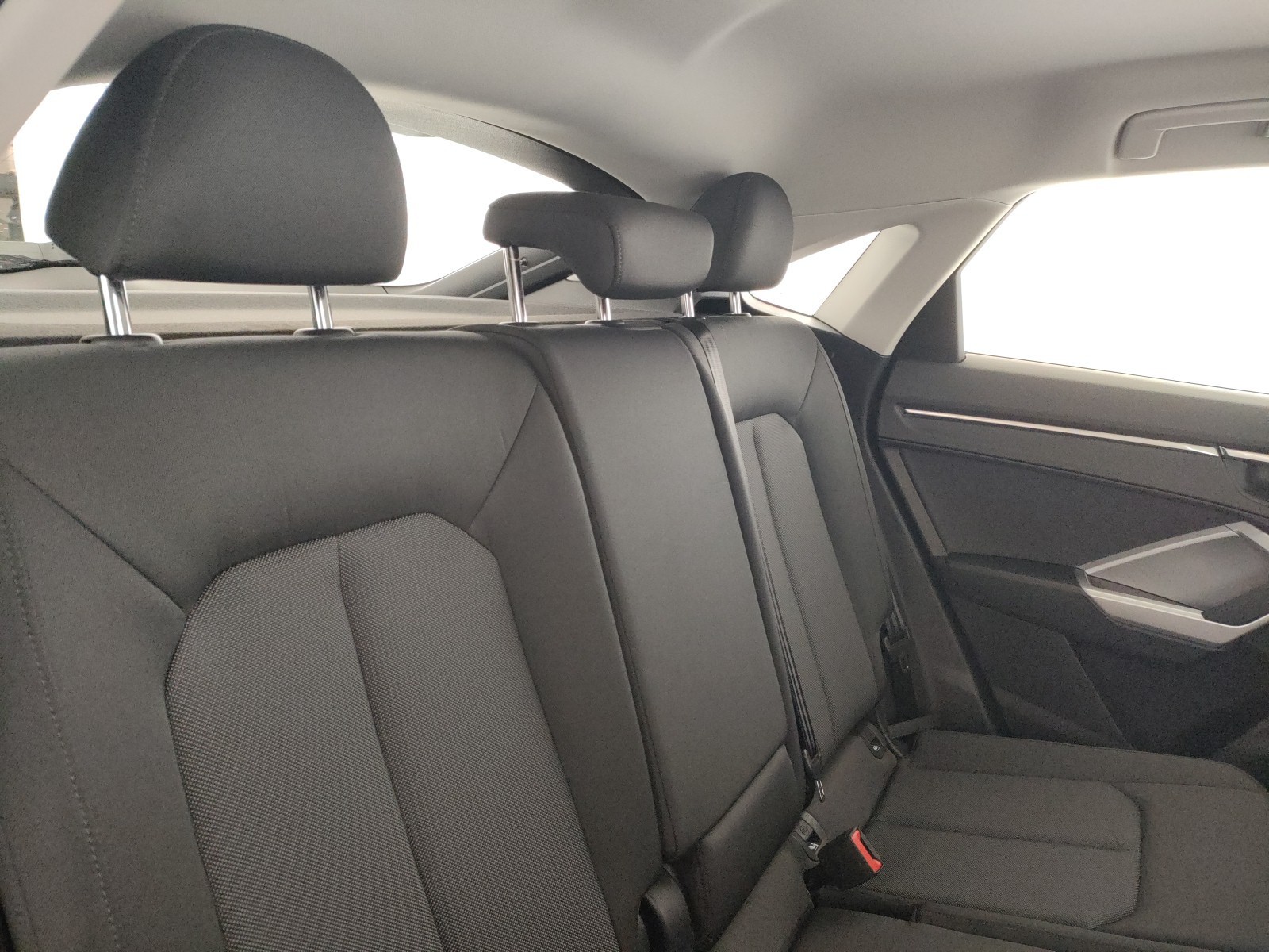 Audi Q3 sportback 45 1.4 tfsi e business plus s-tronic