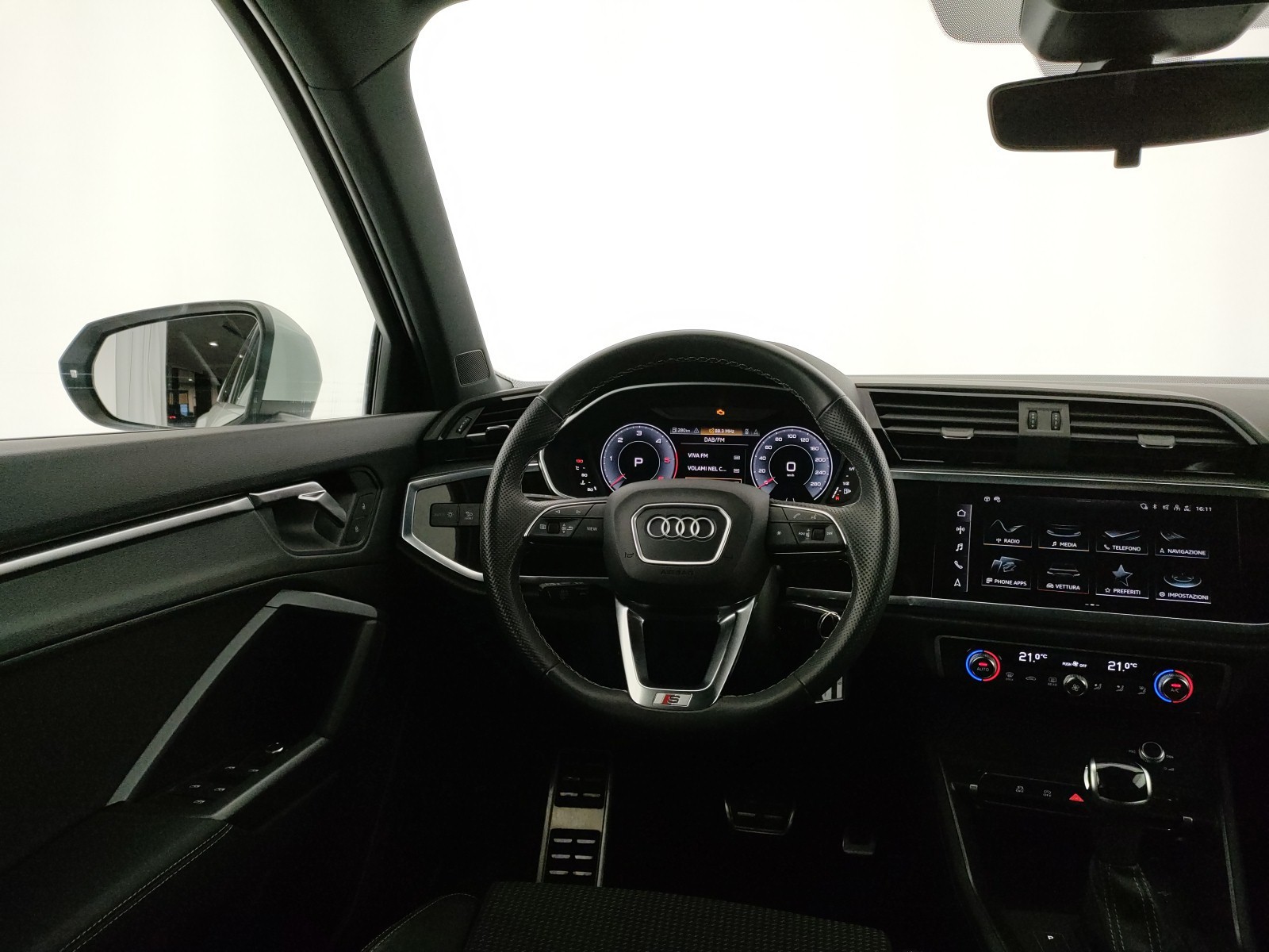 Audi Q3 35 2.0 tdi s line edition s-tronic