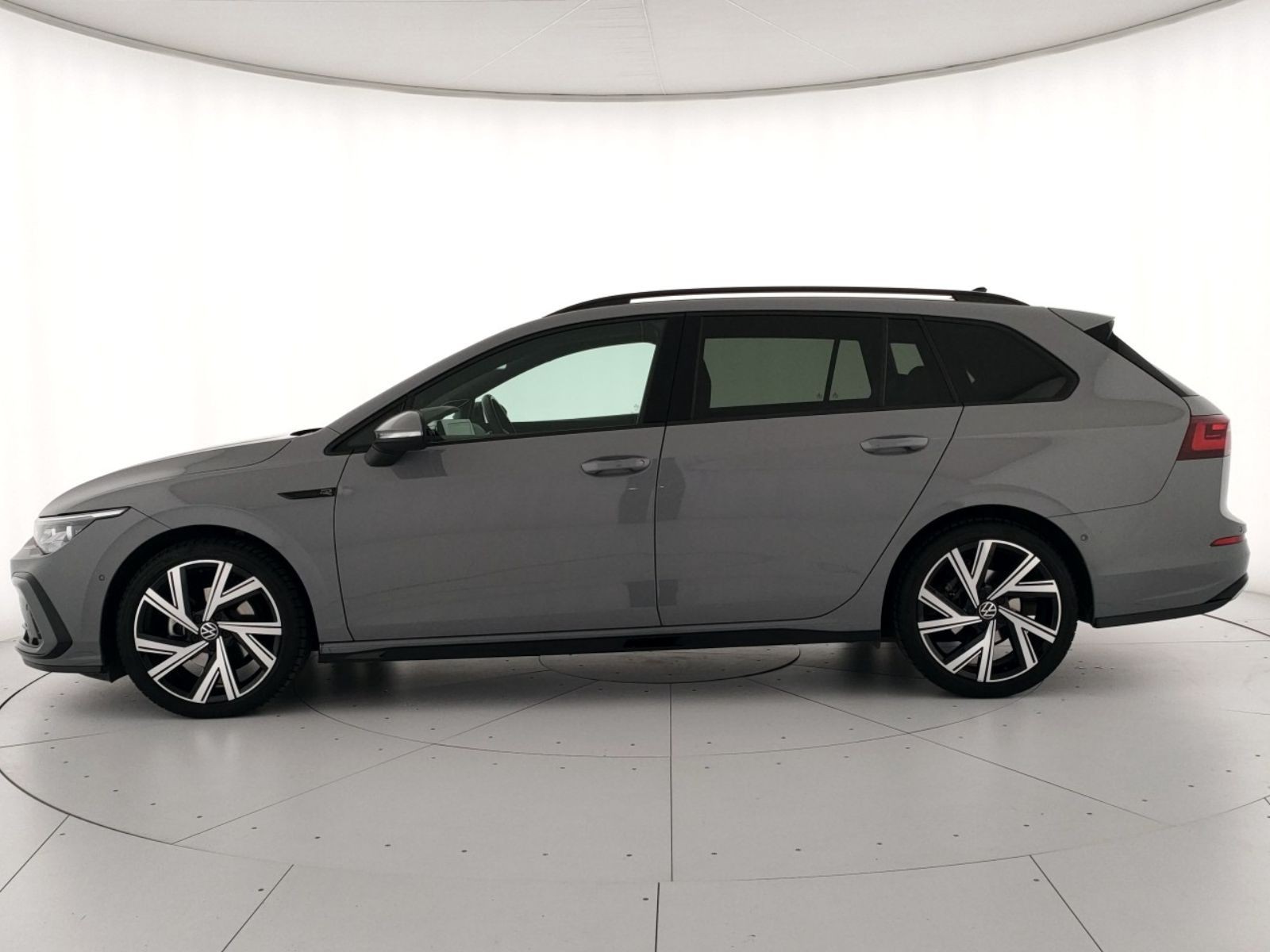 Volkswagen Golf variant 1.5 etsi evo r-line 130cv dsg