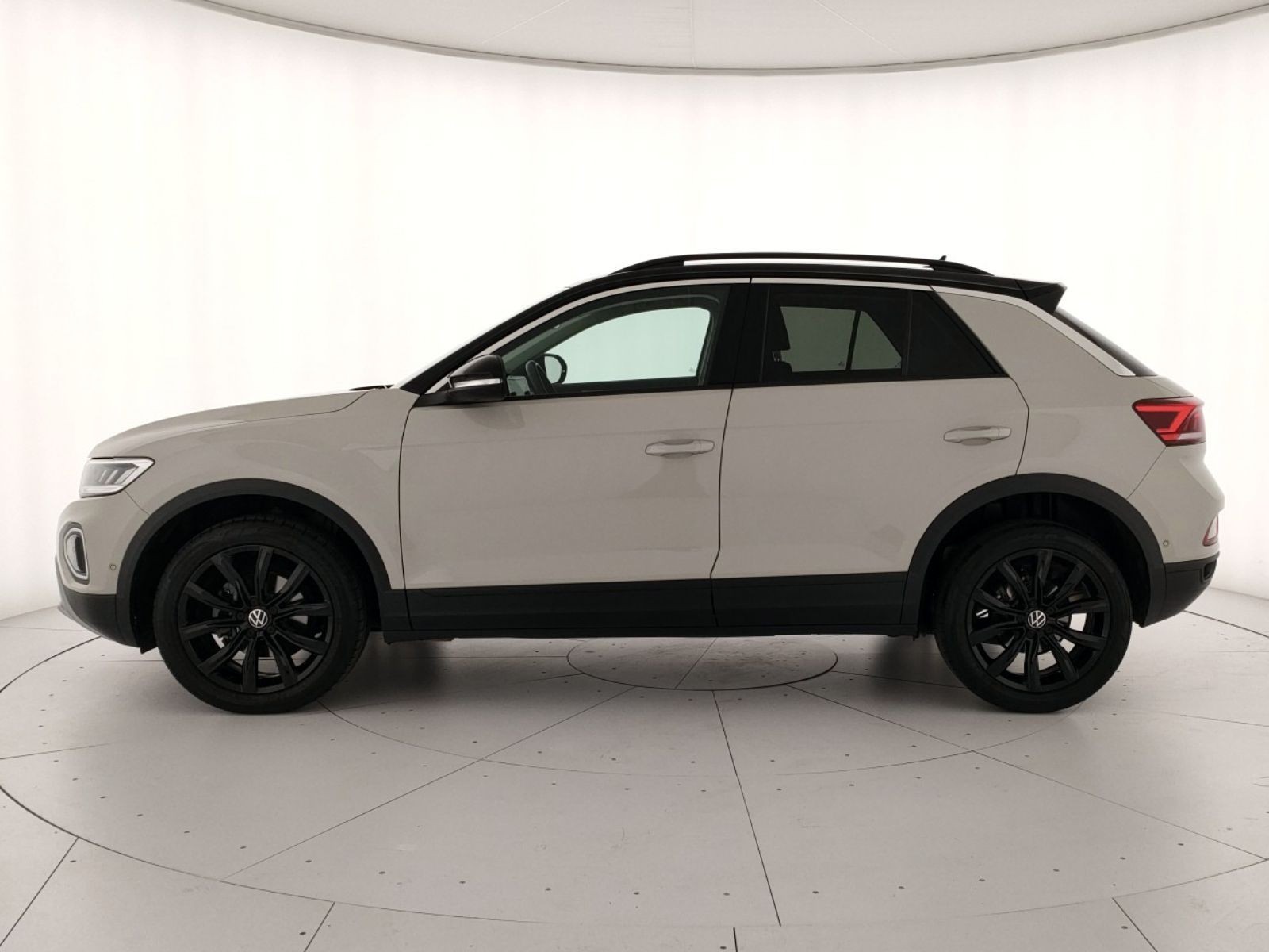 Volkswagen T-Roc 1.5 tsi sport dsg
