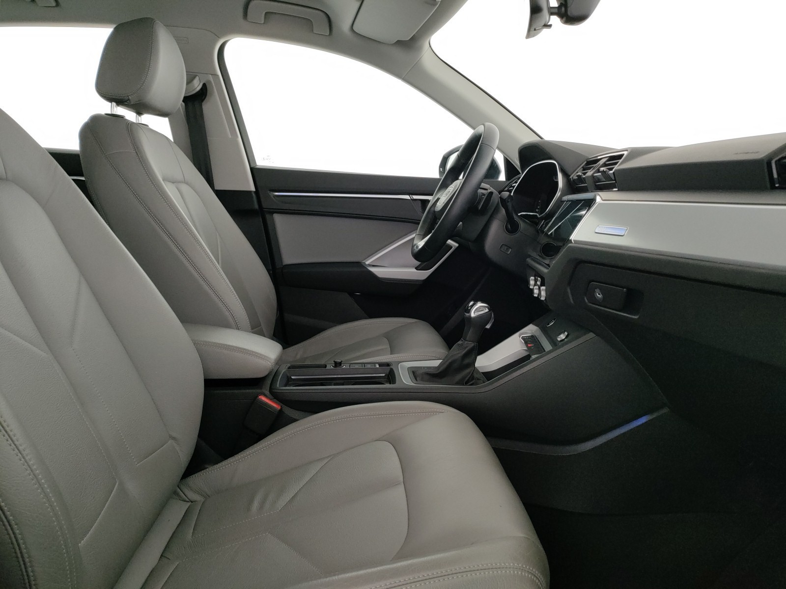 Audi Q3 45 1.4 tfsi e business s-tronic