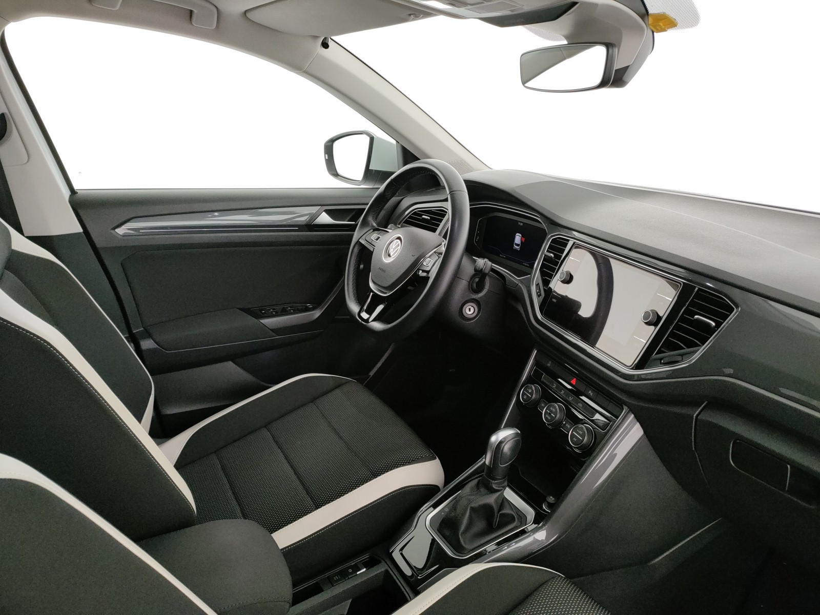 Volkswagen T-Roc 1.5 tsi advanced dsg