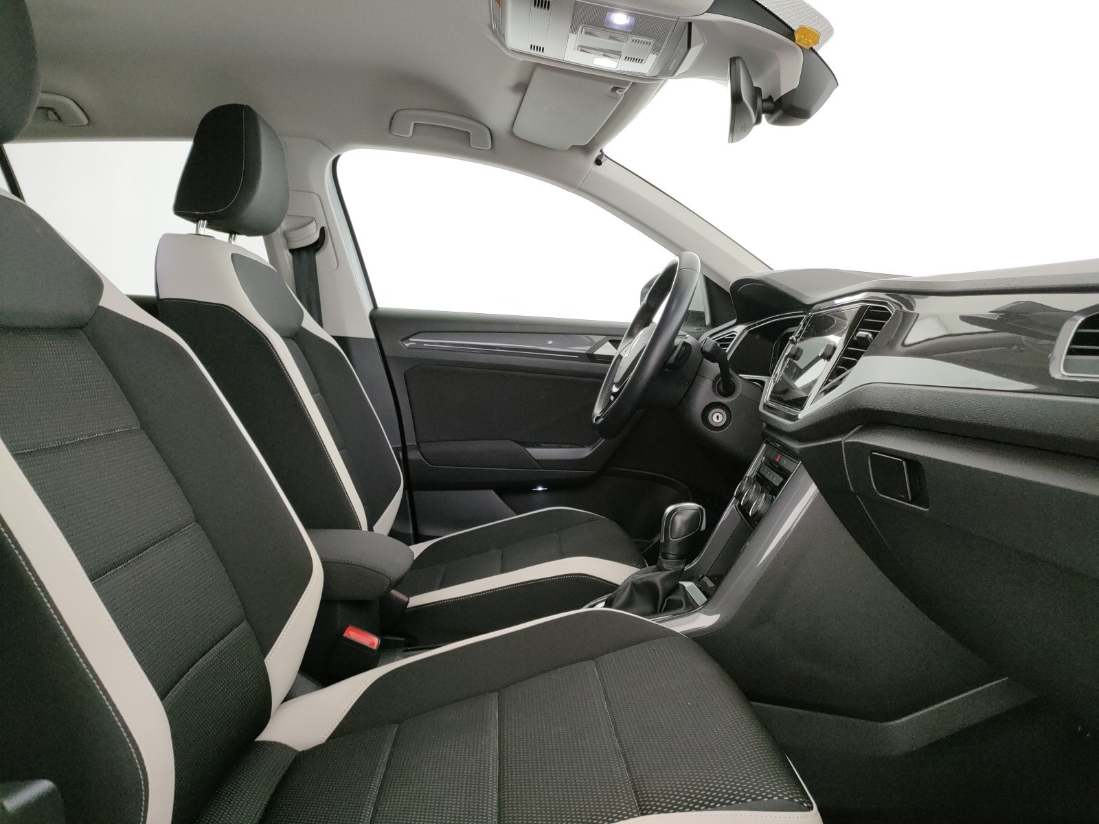 Volkswagen T-Roc 1.5 tsi advanced dsg