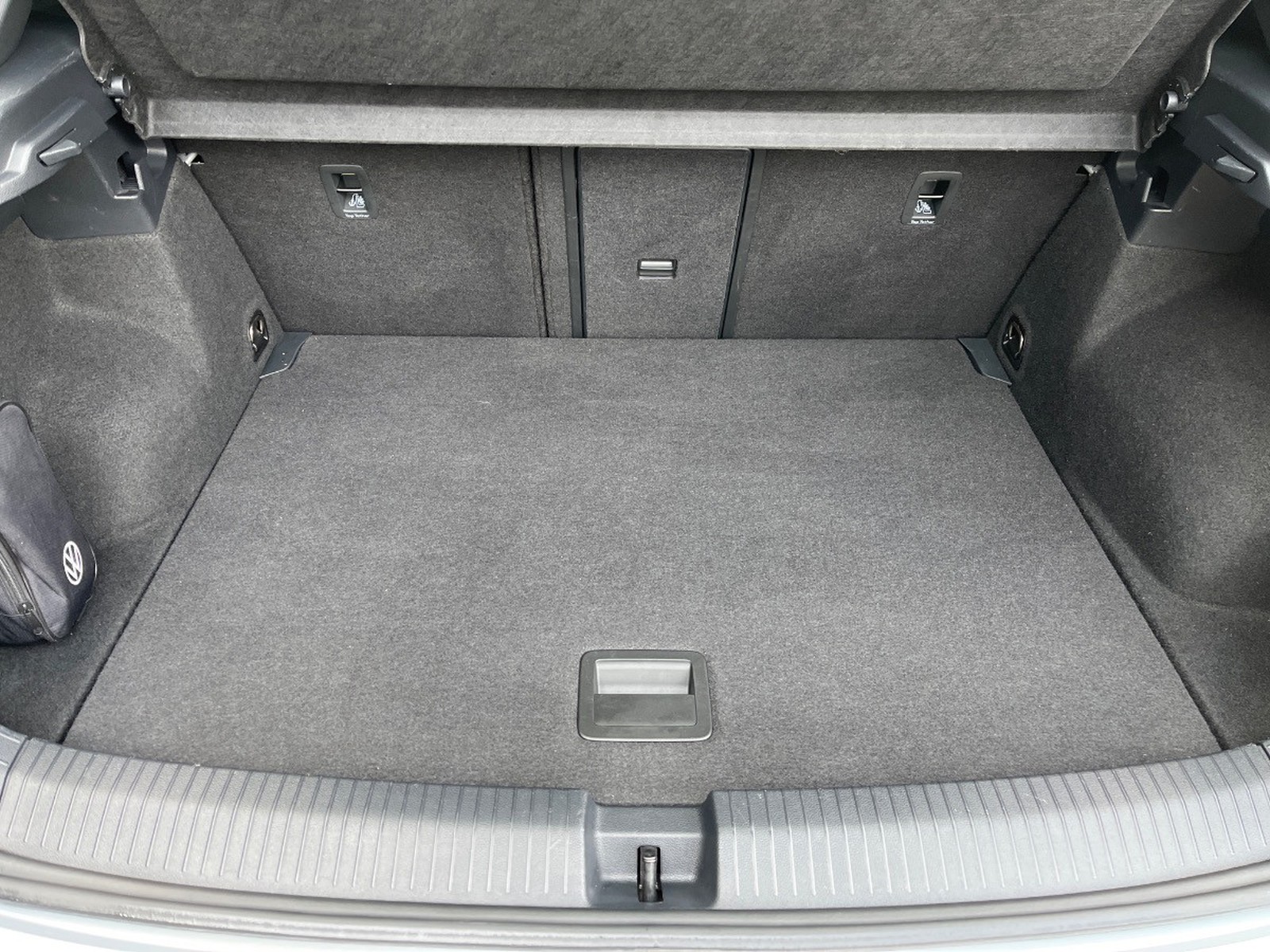 Volkswagen T-Roc 1.0 tsi r-line 110cv