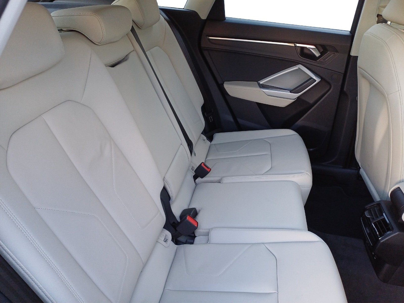 Audi Q3 35 2.0 tdi business advanced s-tronic