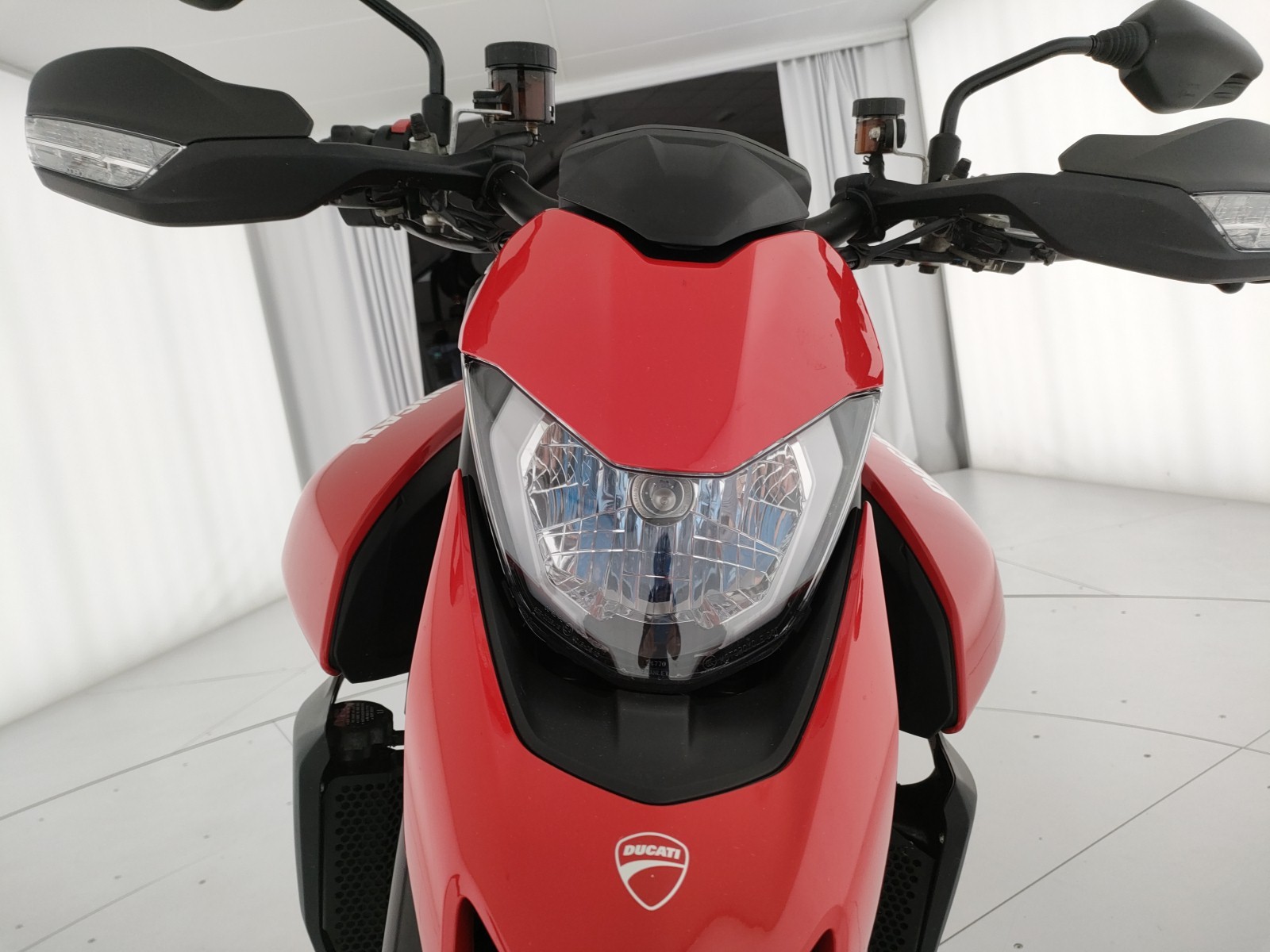 Ducati Hypermotard 950 Red my19