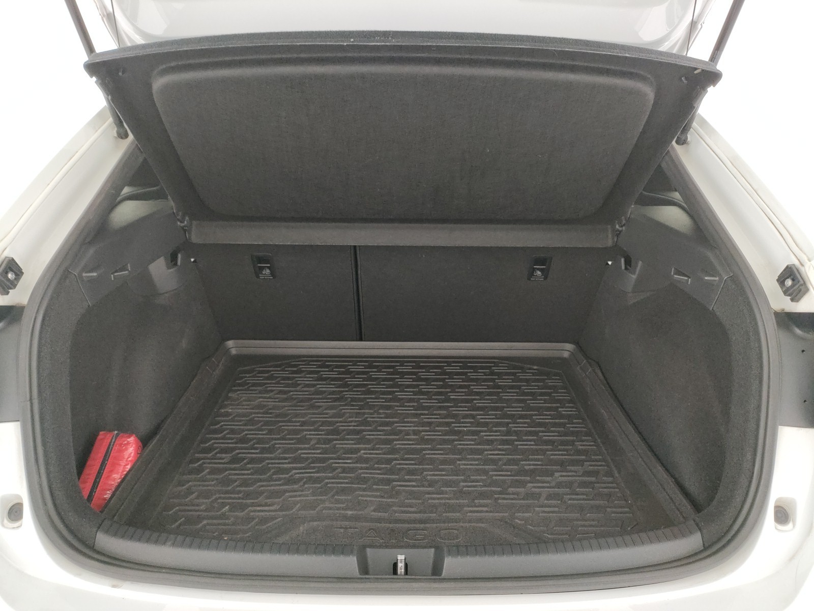 Volkswagen Taigo 1.0 tsi r-line 110cv