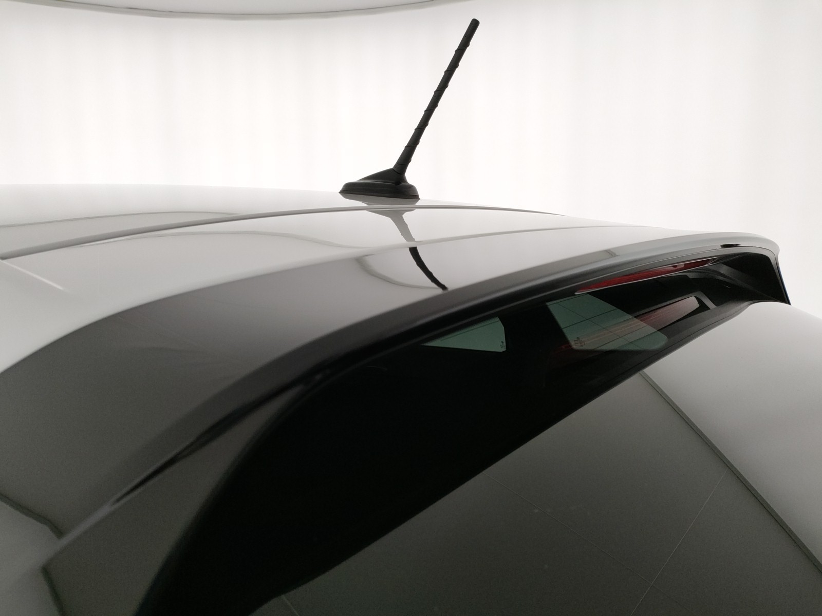 Volkswagen Taigo 1.0 tsi r-line 110cv