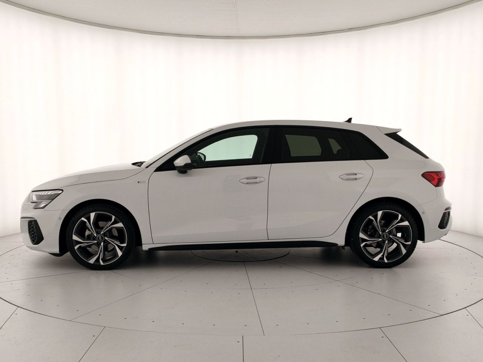 Audi A3 sportback 30 2.0 tdi s line edition s-tronic