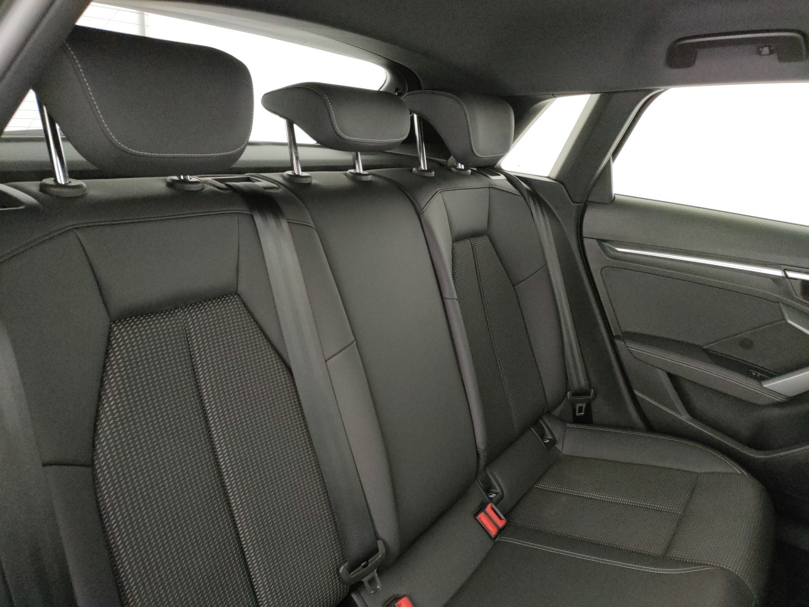 Audi A3 sportback 2.0 tdi s line edition 150cv s-tronic