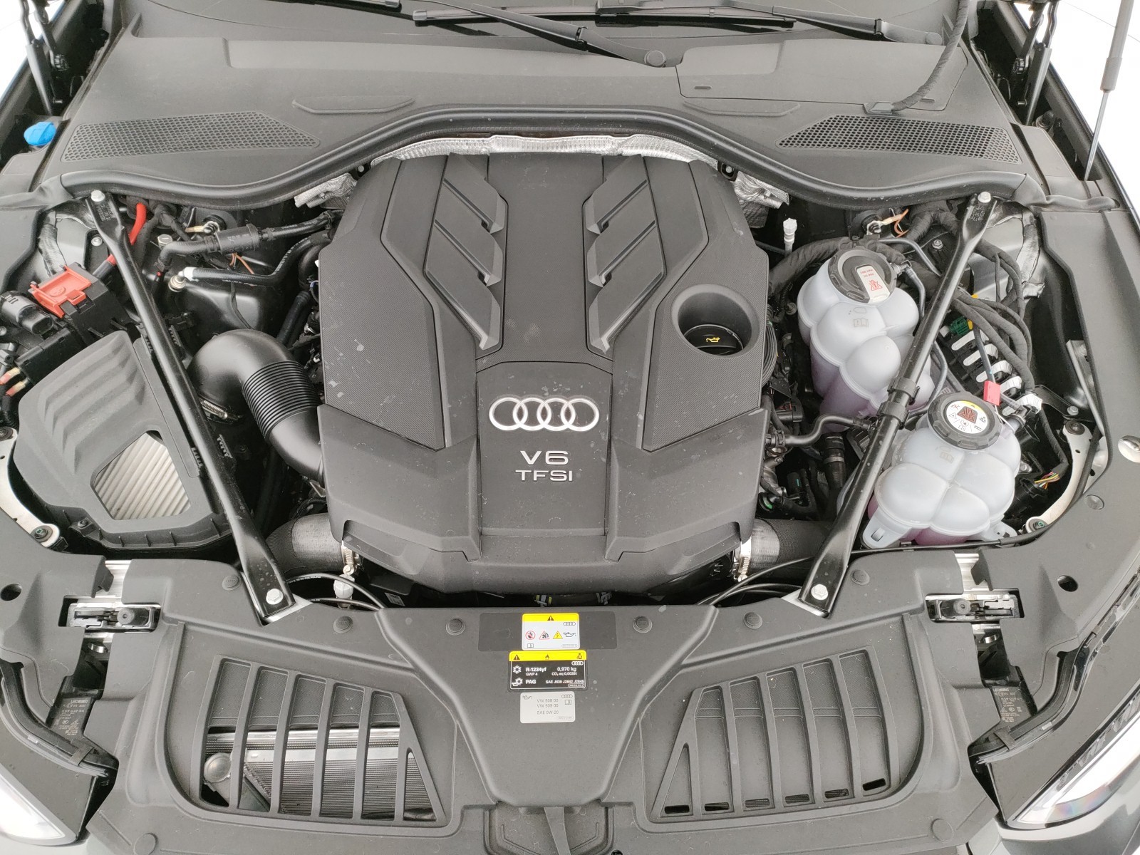 Audi A8 60 3.0 tfsi e quattro tiptronic