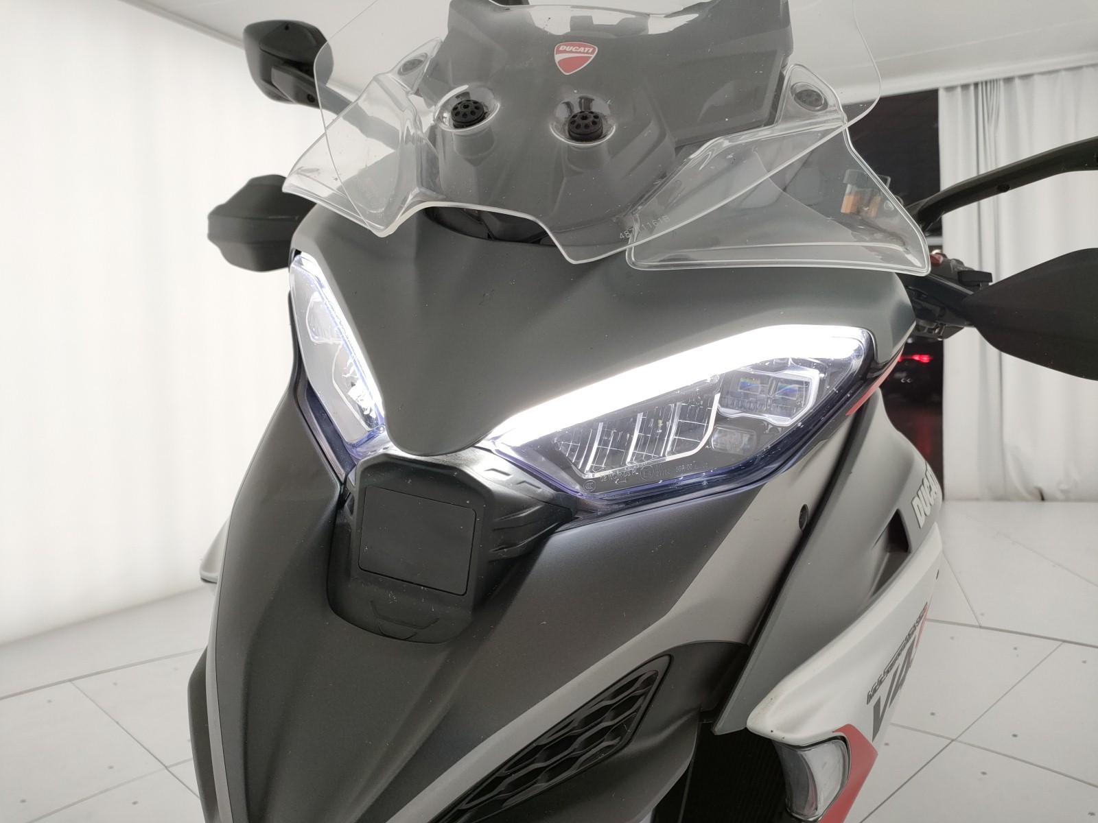 Ducati Multistrada V4 1160 S Travel&Radar Aviator Grey raggi