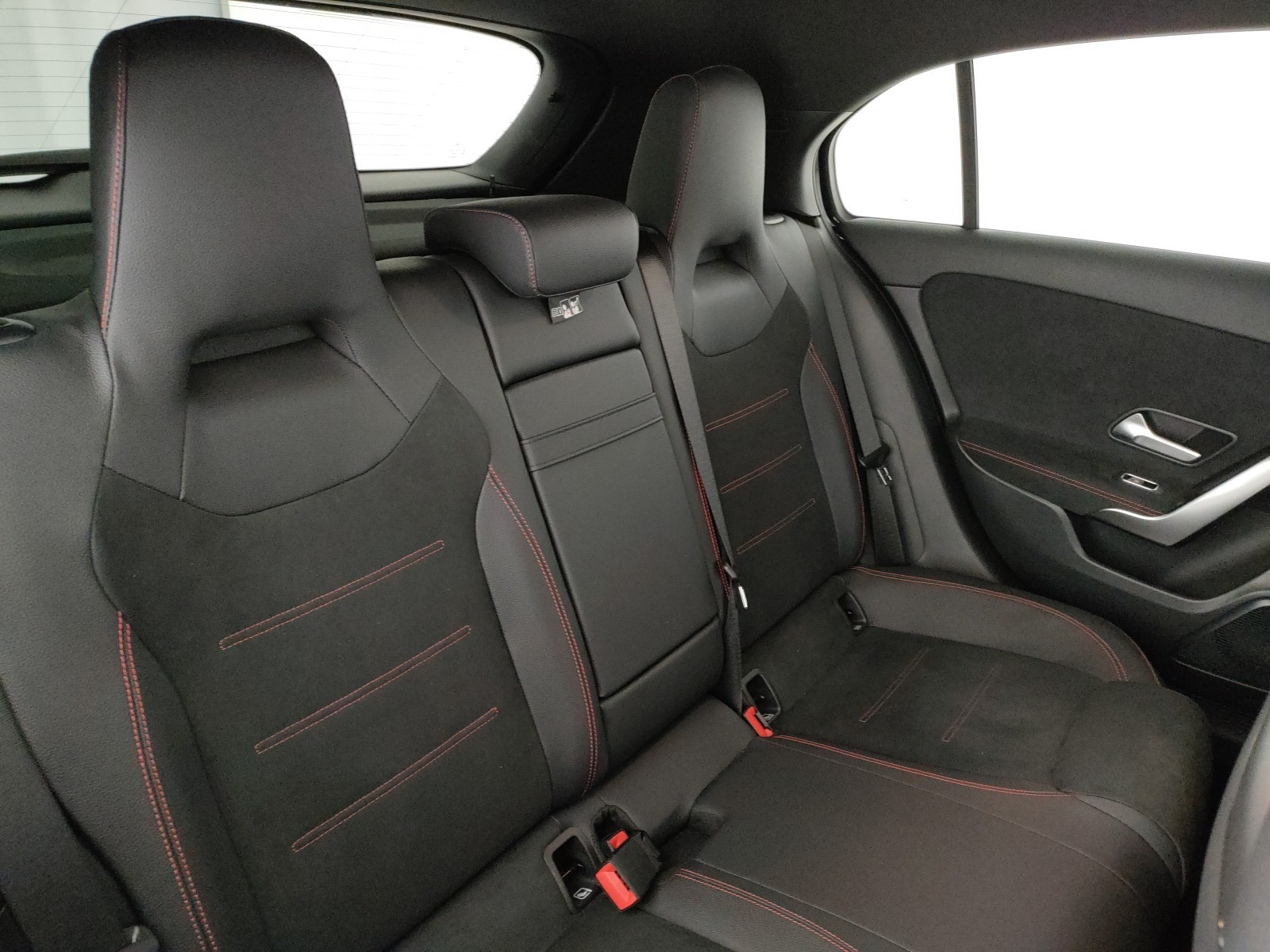 Mercedes-Benz Classe A 180 d amg line advanced plus auto