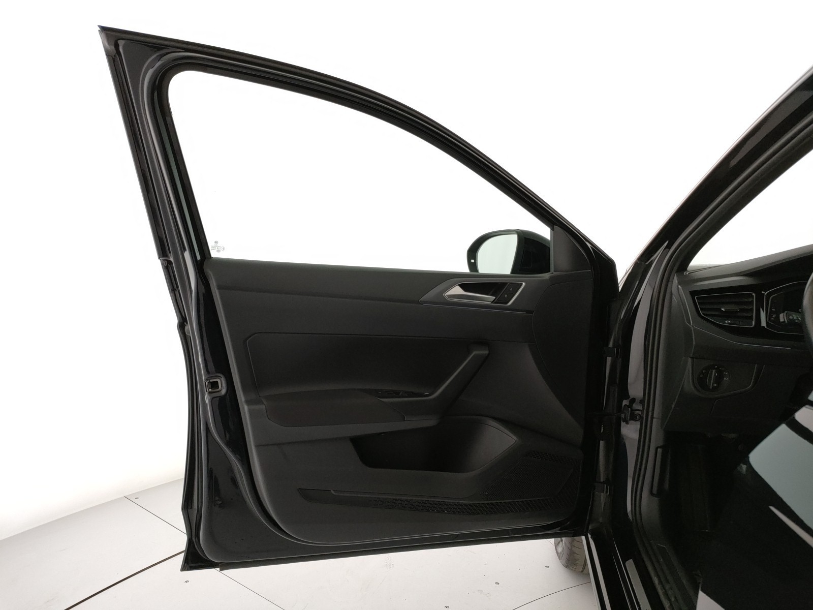 Volkswagen Taigo 1.0 tsi r-line 110cv dsg