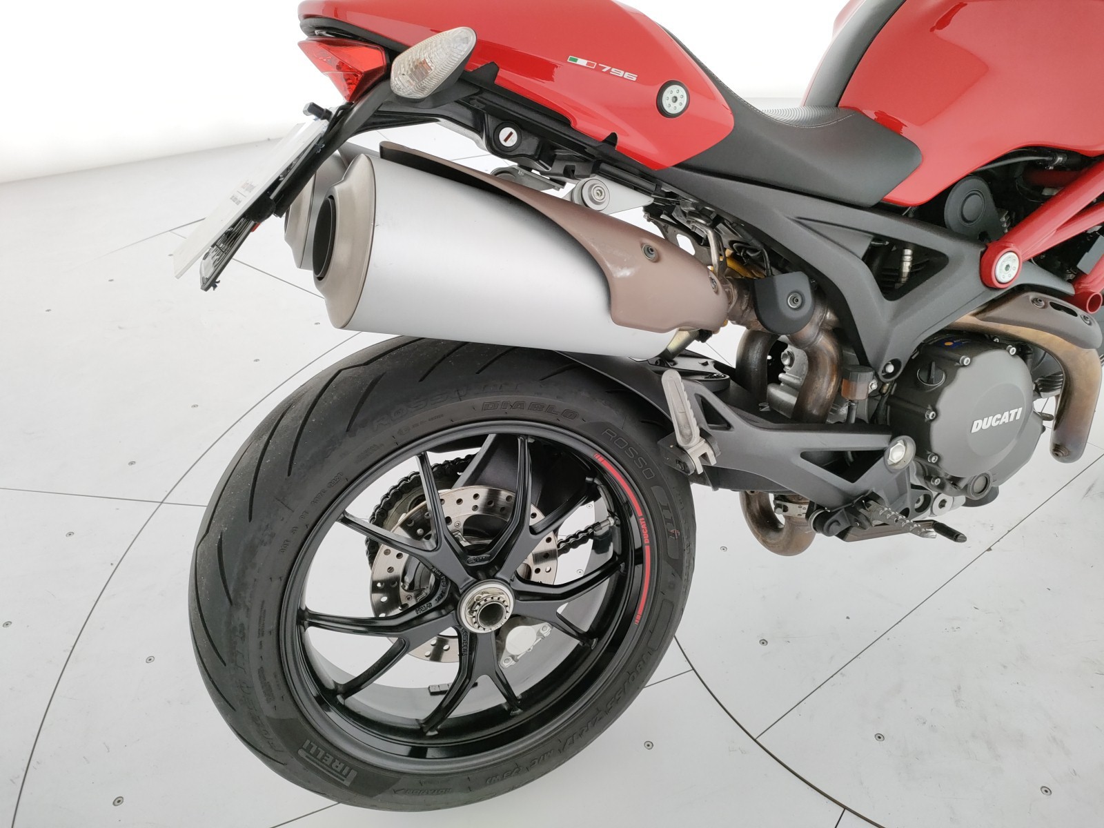 Ducati Monster 796 DUCATI MONSTER 796